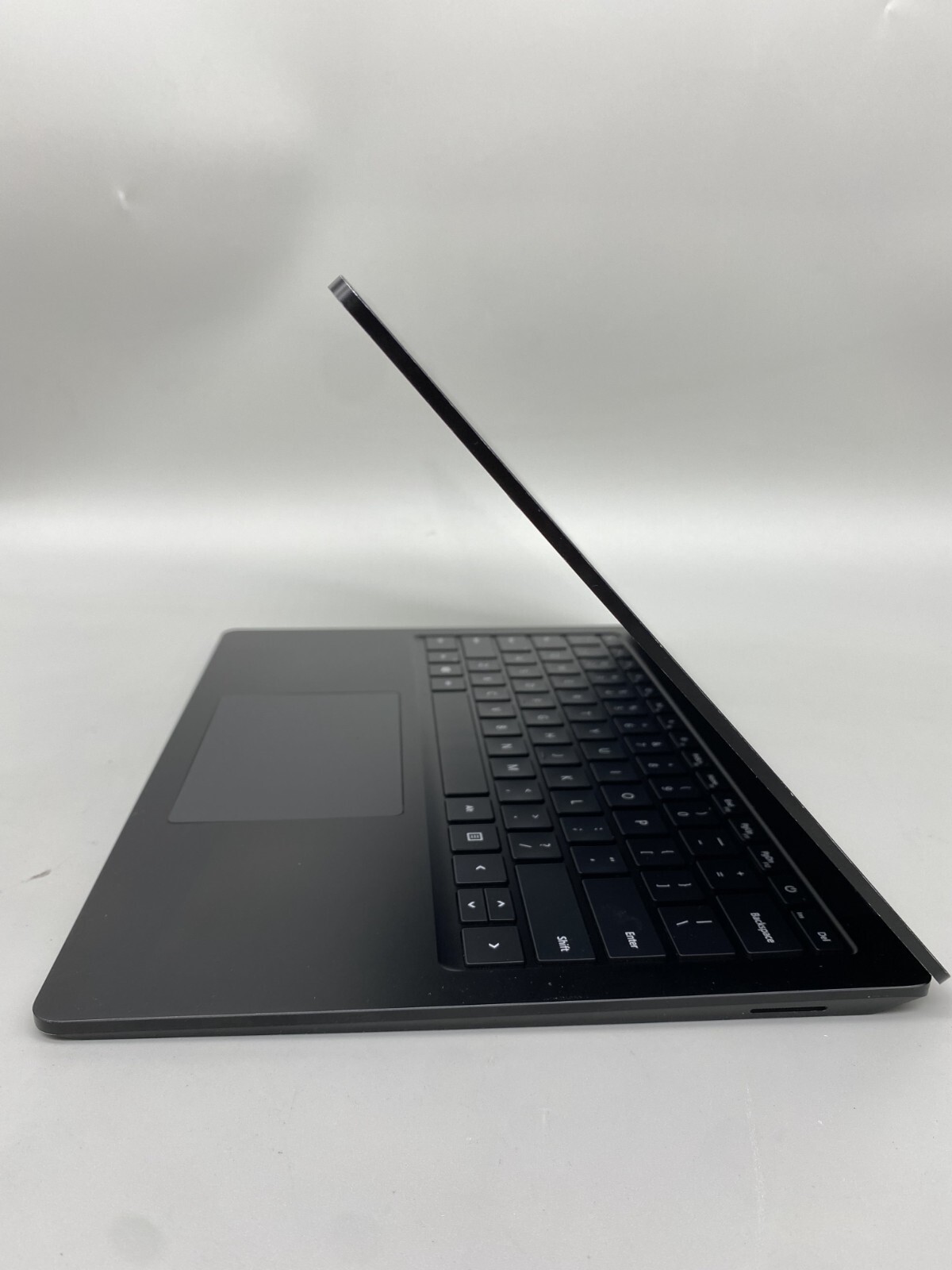Microsoft Surface Laptop 3 1868 13.5″ i5-1035G7 8GB RAM 256GB SSD Blk-C-See Desc