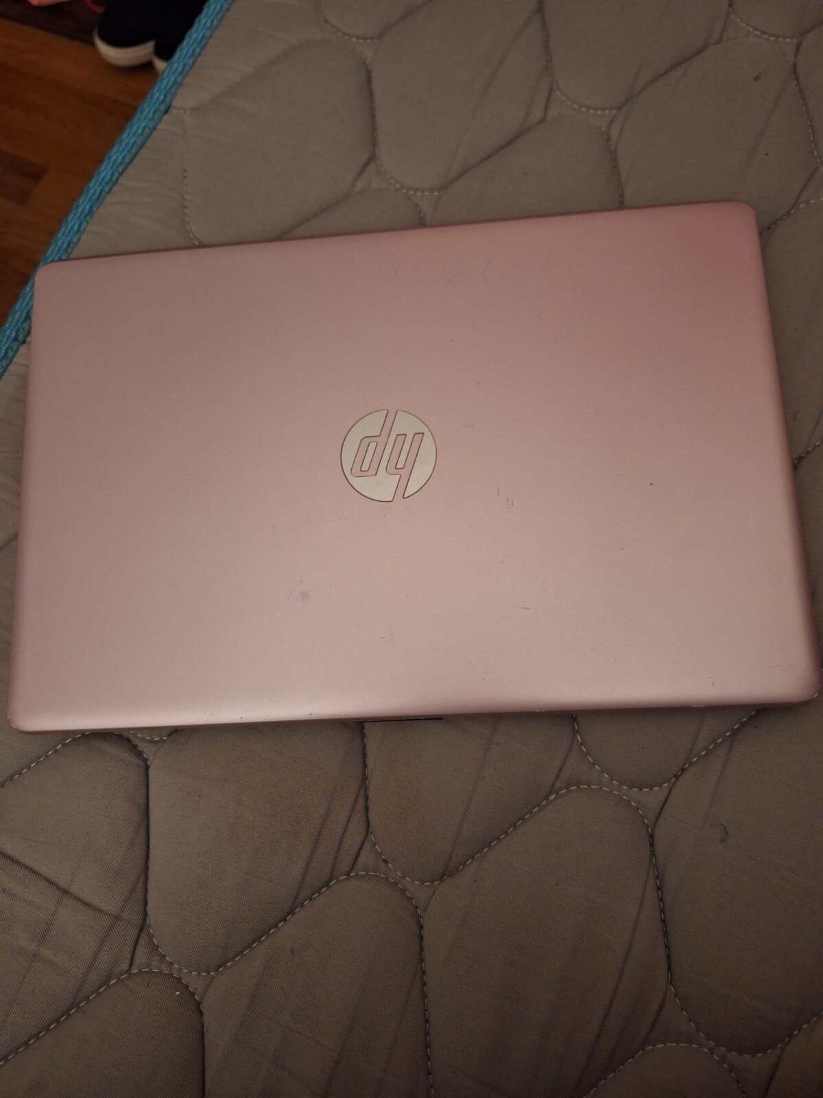Hp pink laptop. 4 months old looks brand new. With case and charger.