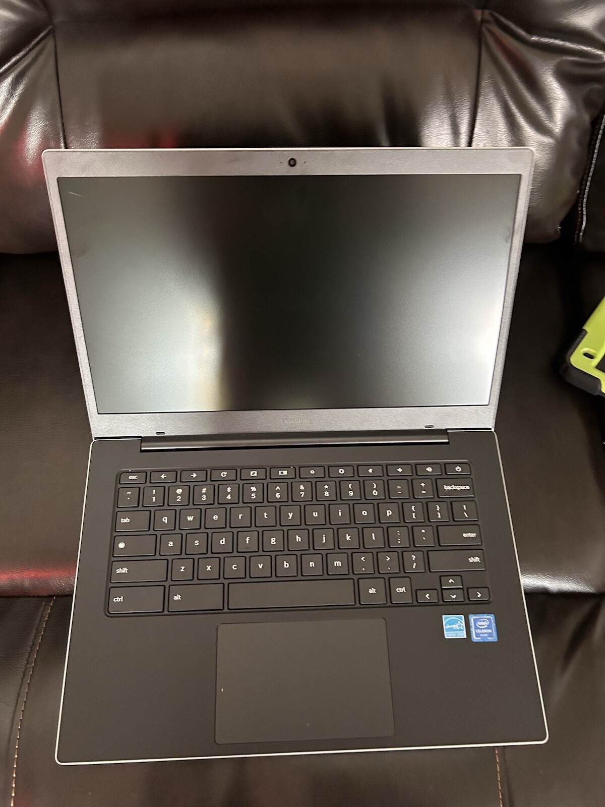 Samsung Galaxy Chromebook Go 14″ (32GB eMMC, Intel Celeron N, 2.80 GHz, 4GB