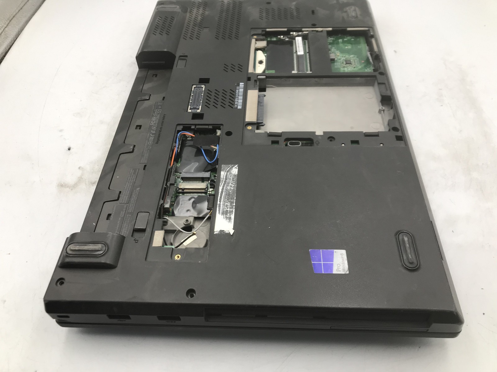 LENOVO THINKPAD T540P – FOR PARTS/MISSING COMPONENTS – INTEL I5 4TH GEN -READ-BB