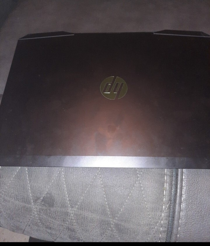 HP Pavilion 15-DK0068WM 15.6 inch (256GB, Intel Core i5 9th Gen., 2.4GHz,…