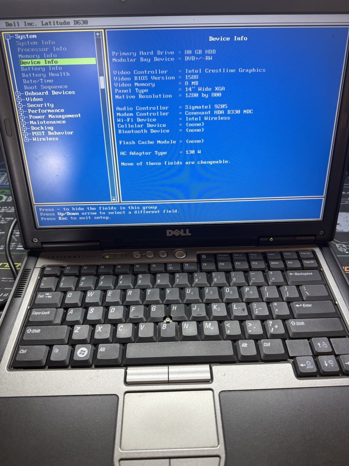Dell Latitude D630 Laptop Intel Core, 2.5GB RAM , 80GB HDD Win XP BATTERY ISSUE