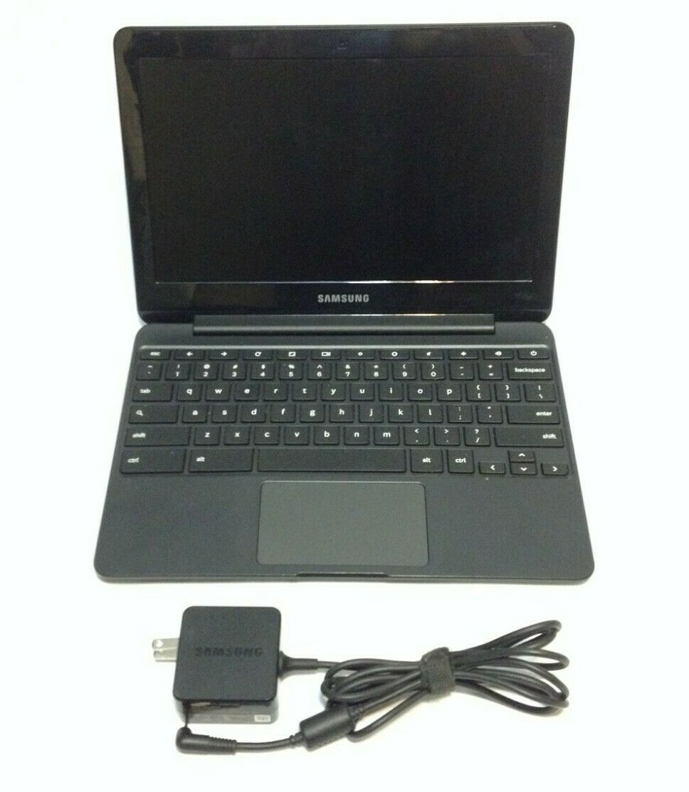 SAMSUNG Chromebook 3 XE500C13 11.6in. and Charger (16GB, 2.48GHz, 2GB)