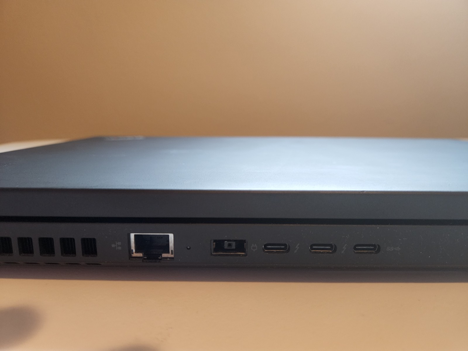 Lenovo P15 Gen 2 i7-11800H, 16GB, 512GB NVMe, NVIDIA T1200