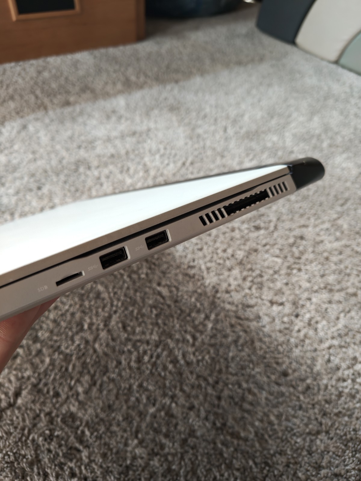Alienware m17 R4 17in i7-10870H 32GB 1TB SSD RTX 3060 Win 11 Home