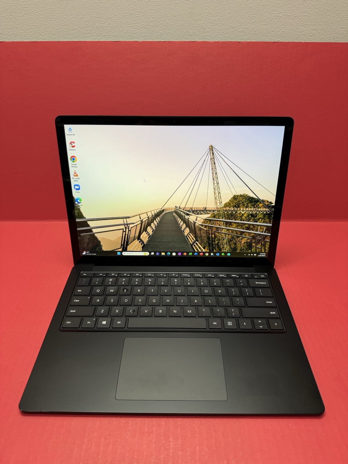Microsoft Surface Book 3 1867-1868 13.5” 10th i5 1035G7 1.2GHz 16GB RAM 256GB