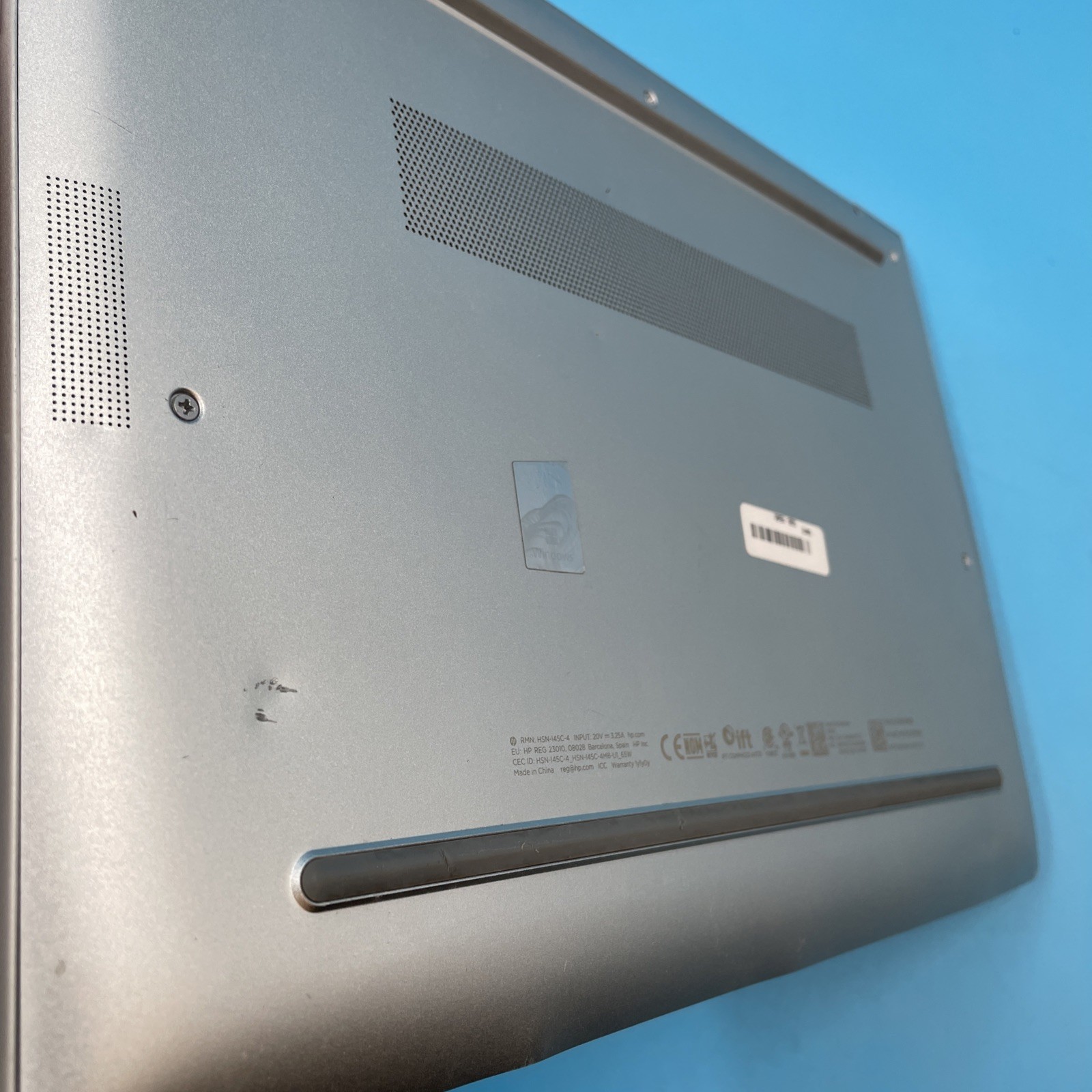 HP EliteBook 840 G11 | Ultra 5 135U | 32GB RAM | 512GB SSD | NO OS | 89% | E910