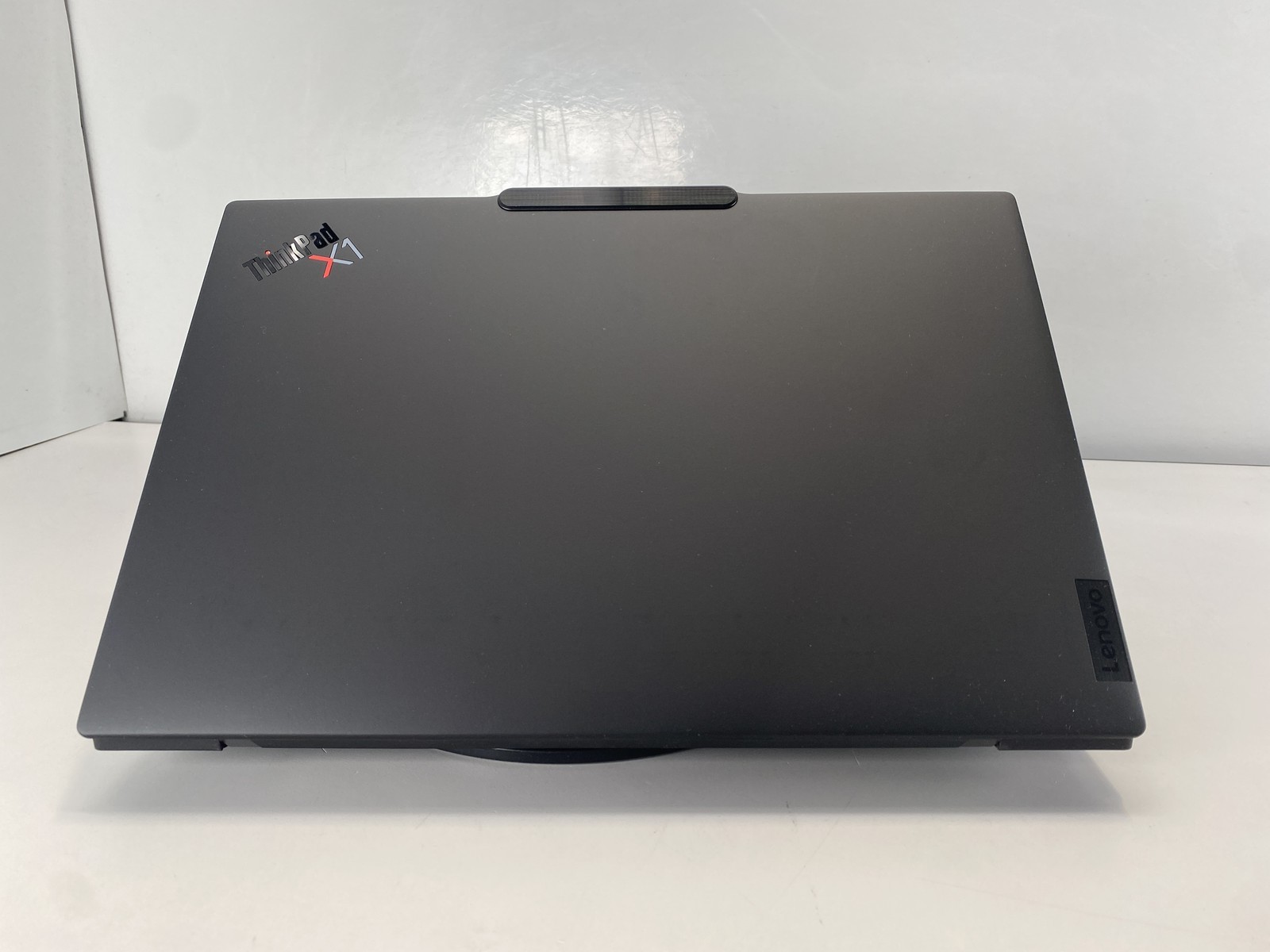 Lenovo Laptop ThinkPad X1 Carbon Gen 13 14″ Intel Core Ultra 7 265U 512GB