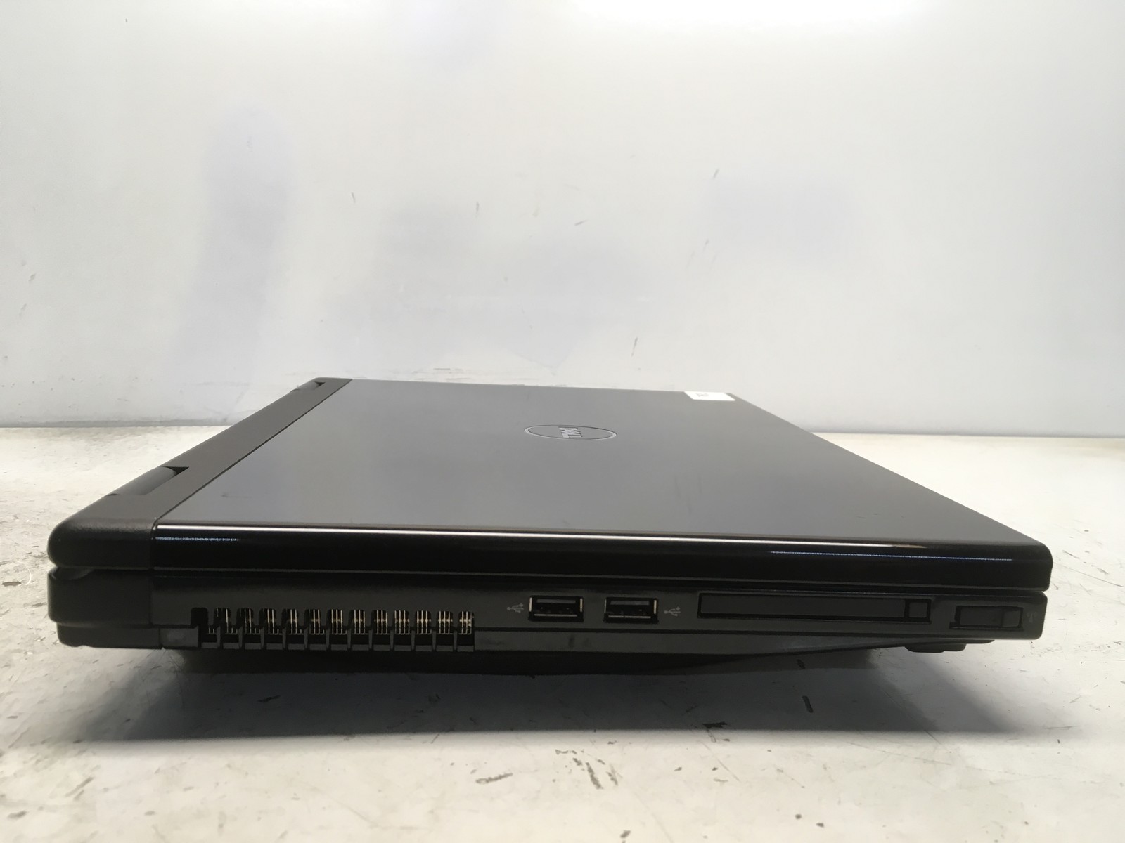Dell Vostro 1520 Intel Core 2 Duo T6670 2.2GHz 4 GB NO HDD No Batt