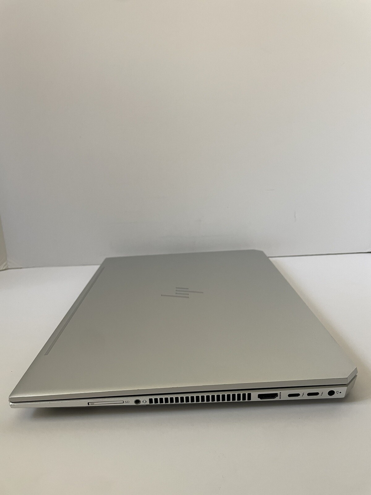 HP EliteBook 1050 G1 i7 8750H 2.20GHz 16GB Ram 256GB Nvidia GTX 1050
