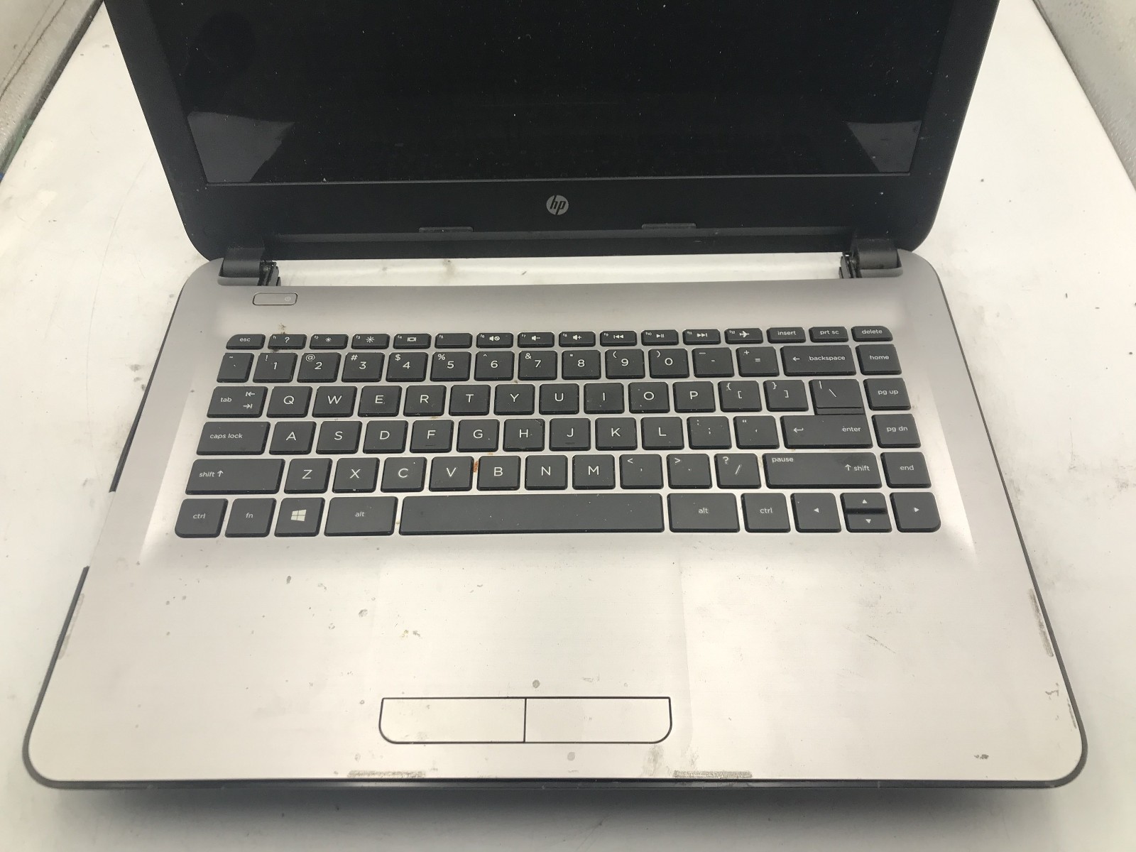 HP 14 AN013NR – FOR PARTS/REPAIR – AMD E2-7110 – NO RAM – NO OS – 14″ -READ-BB