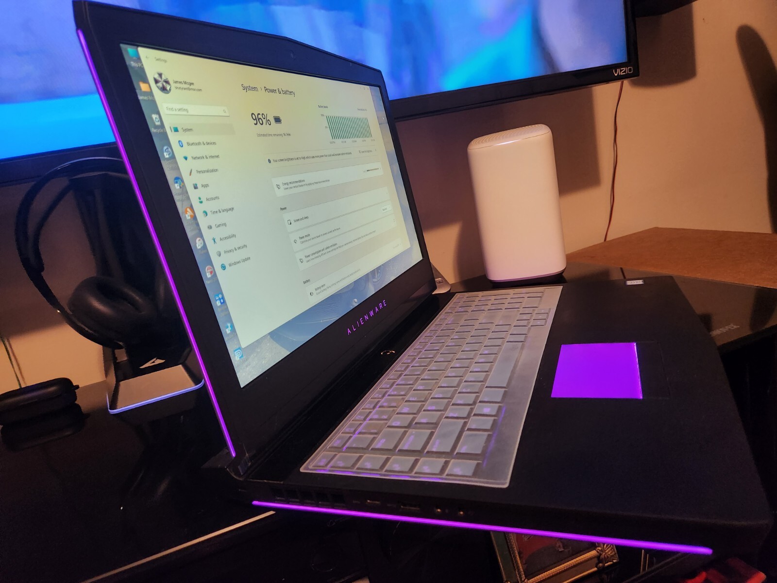 Alienware m17 R4 Gaming Laptop