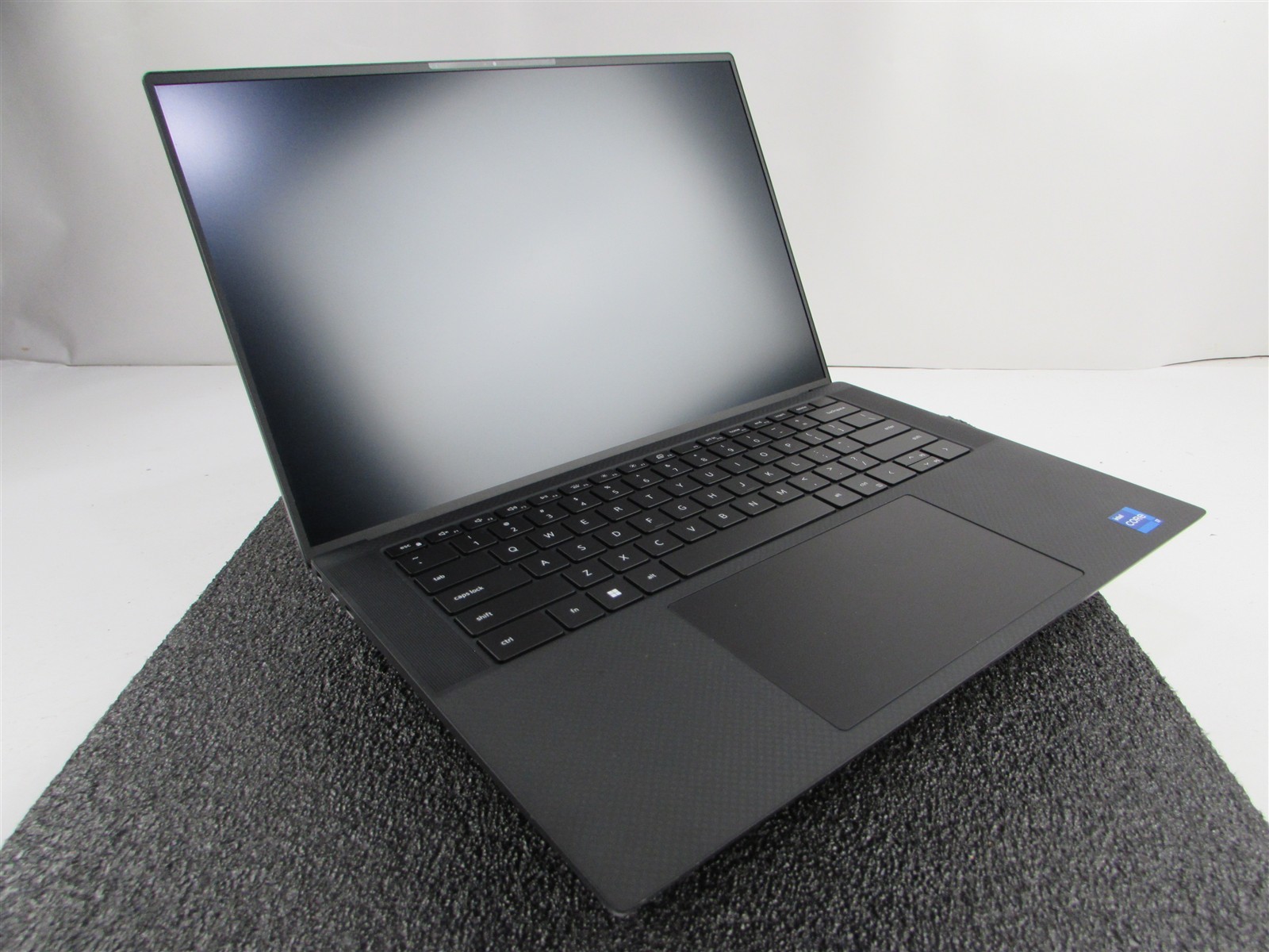 DELL PRECISION 5570 I7-12800H 1TB 32GB RAM NVIDIA RTX A1000 WIN 11 PRO NO BATT