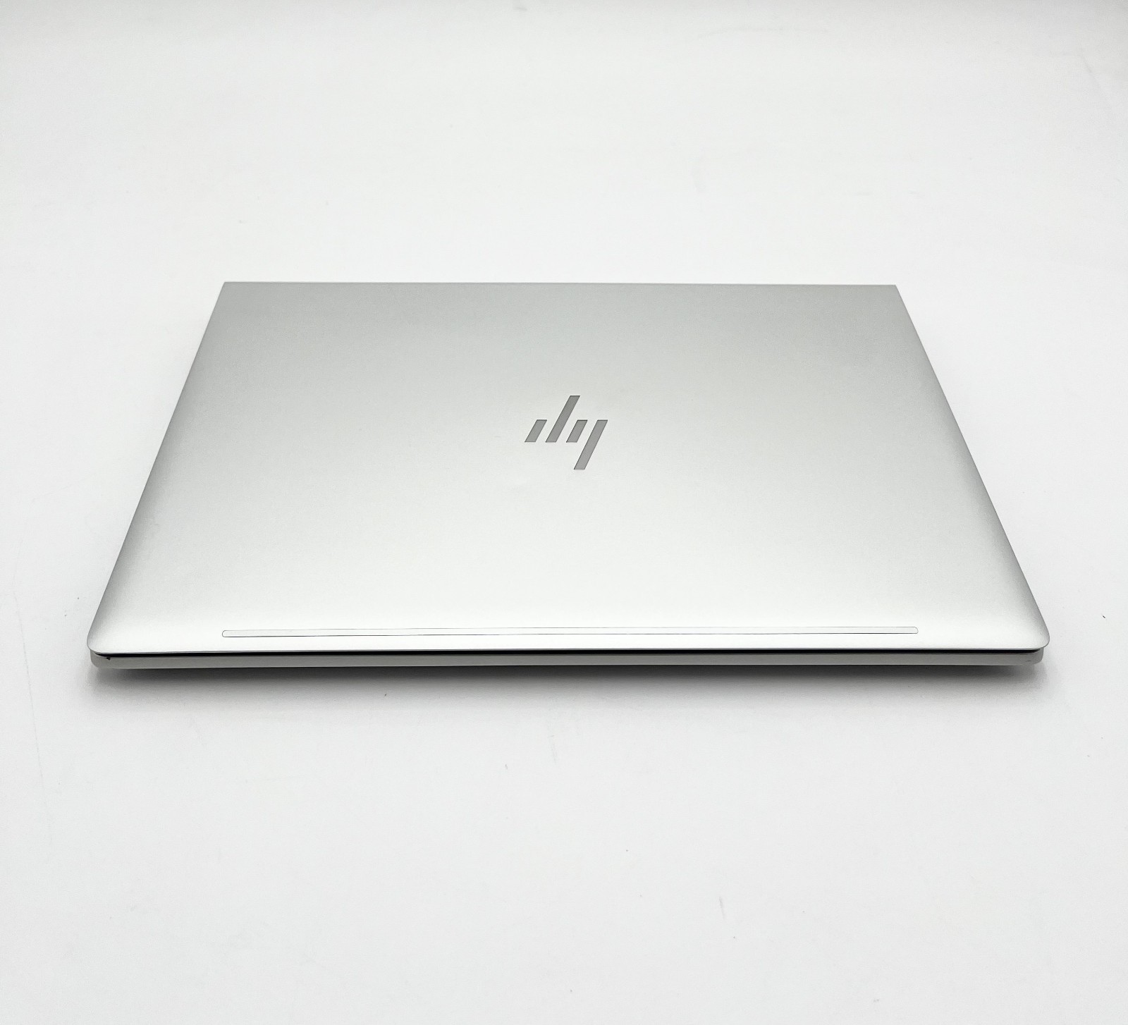 HP EliteBook 640 G9 14″ i7-1265U 16GB RAM 256GB SSD Business Laptop