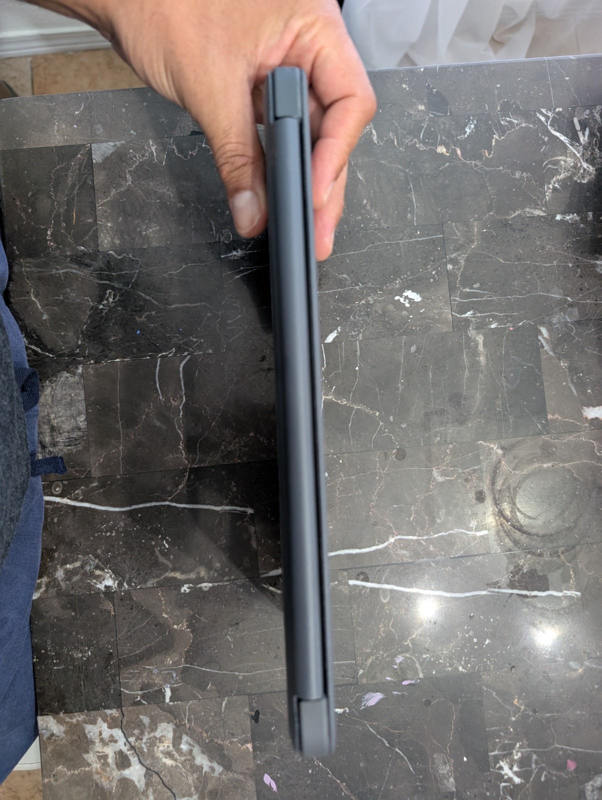 ab P11 (Gen 2) – Storm Grey Great Condition No Scratches Used A Few Times