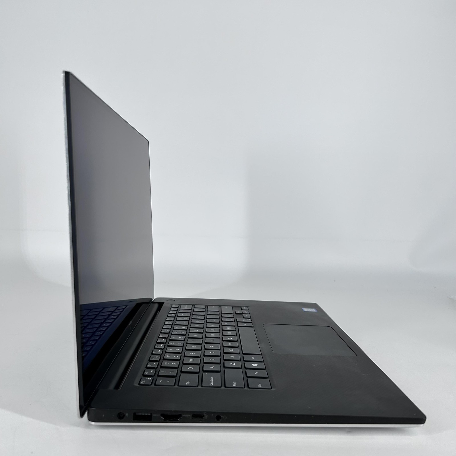 Dell XPS 15 9570 4K TOUCH i7-8750H 16GB 512GB GTX 1050 Ti Max-Q Good LOUD FAN
