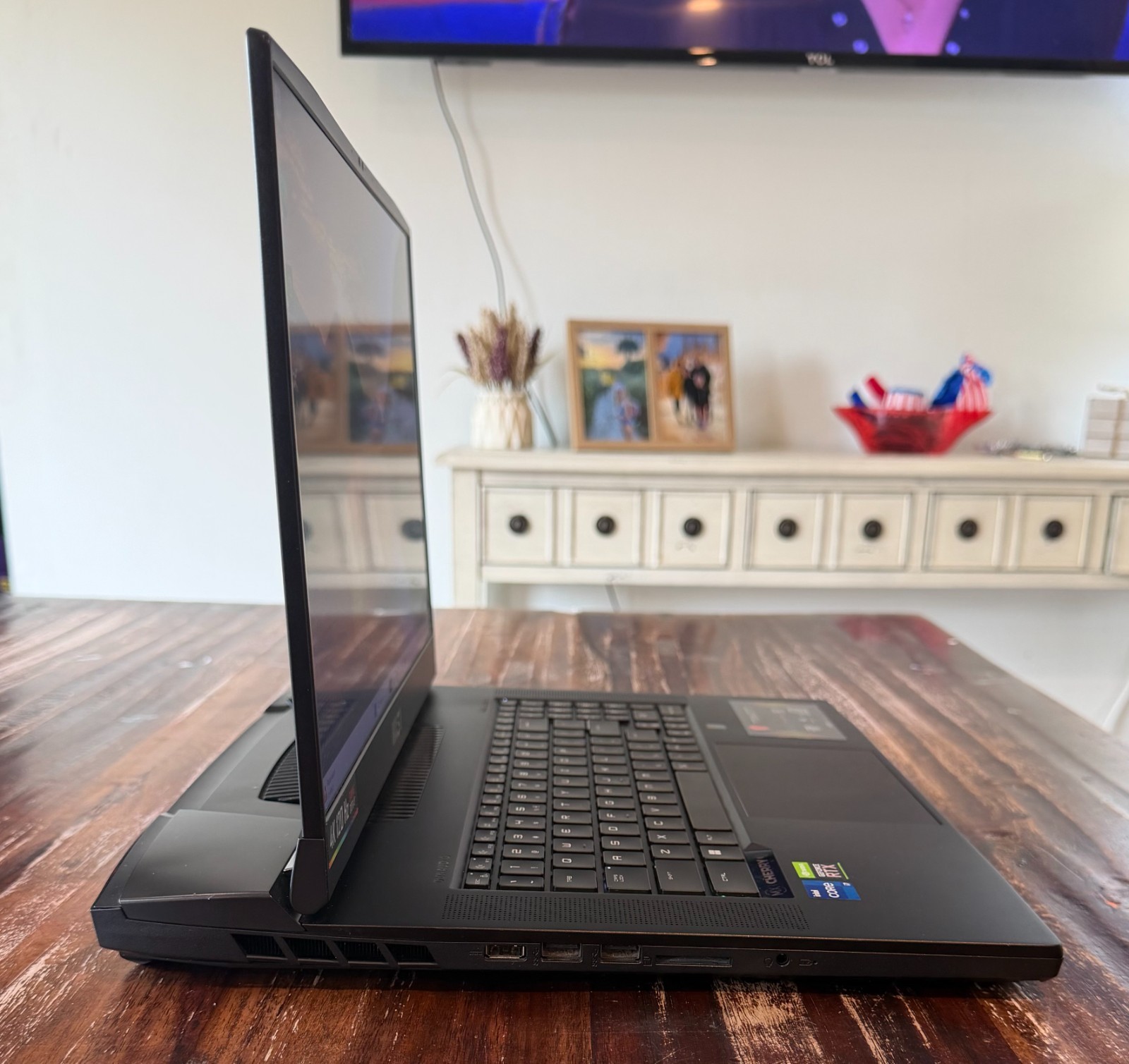 MSI Titan GT77 17.3″ 4K 120Hz Gaming Laptop | i7-12800HX | RTX 3070 Ti | 32GB 1T
