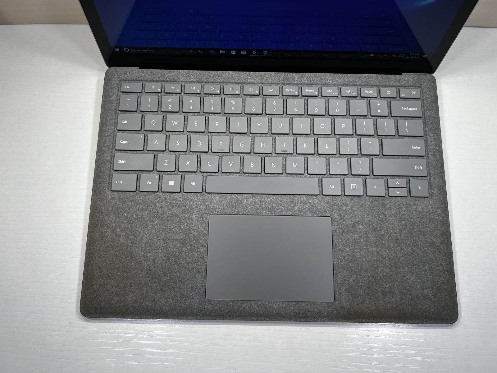 Microsoft Surface Laptop 13.5” (512 GB, Intel Core i7 7th Gen., 16 GB) -…