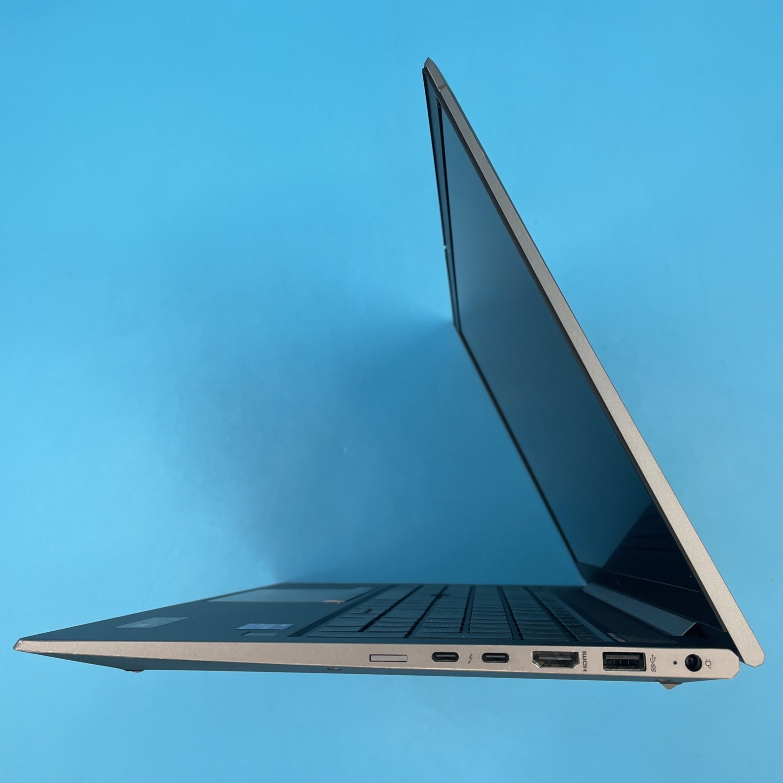 HP ZBook Firefly G8 | i7-1185G7 | 16GB RAM | 512GB SSD | WIN 11 PRO | 72% BATT
