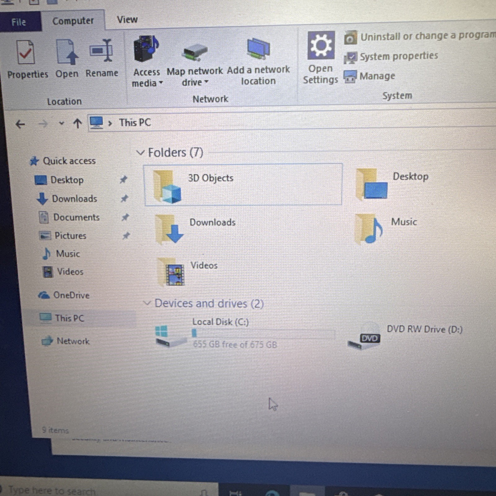 SAMSUNG NP300E5E I3-3120 2.50GHZ 4GB Of RAM – 750 GB Hard drive – Windows10