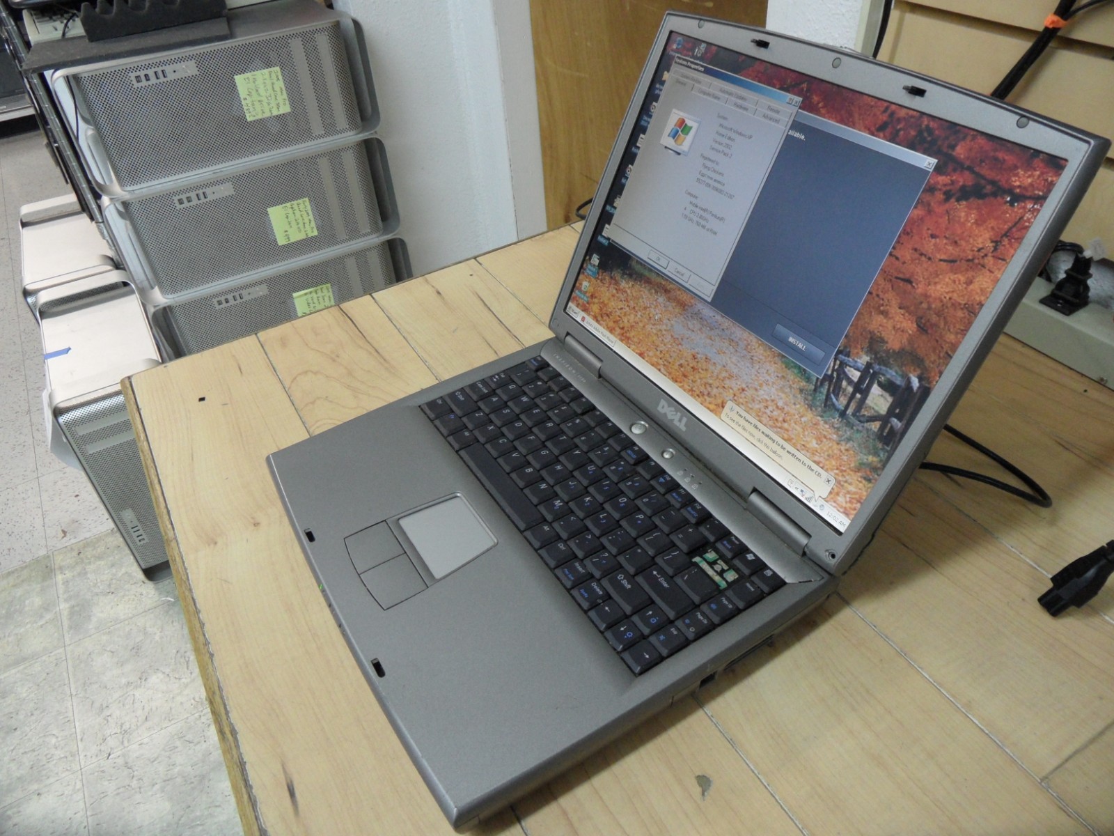 Dell Inspiron 1150 Laptop 4 Parts Booted Windows Hard Drive Wiped Key Missing *