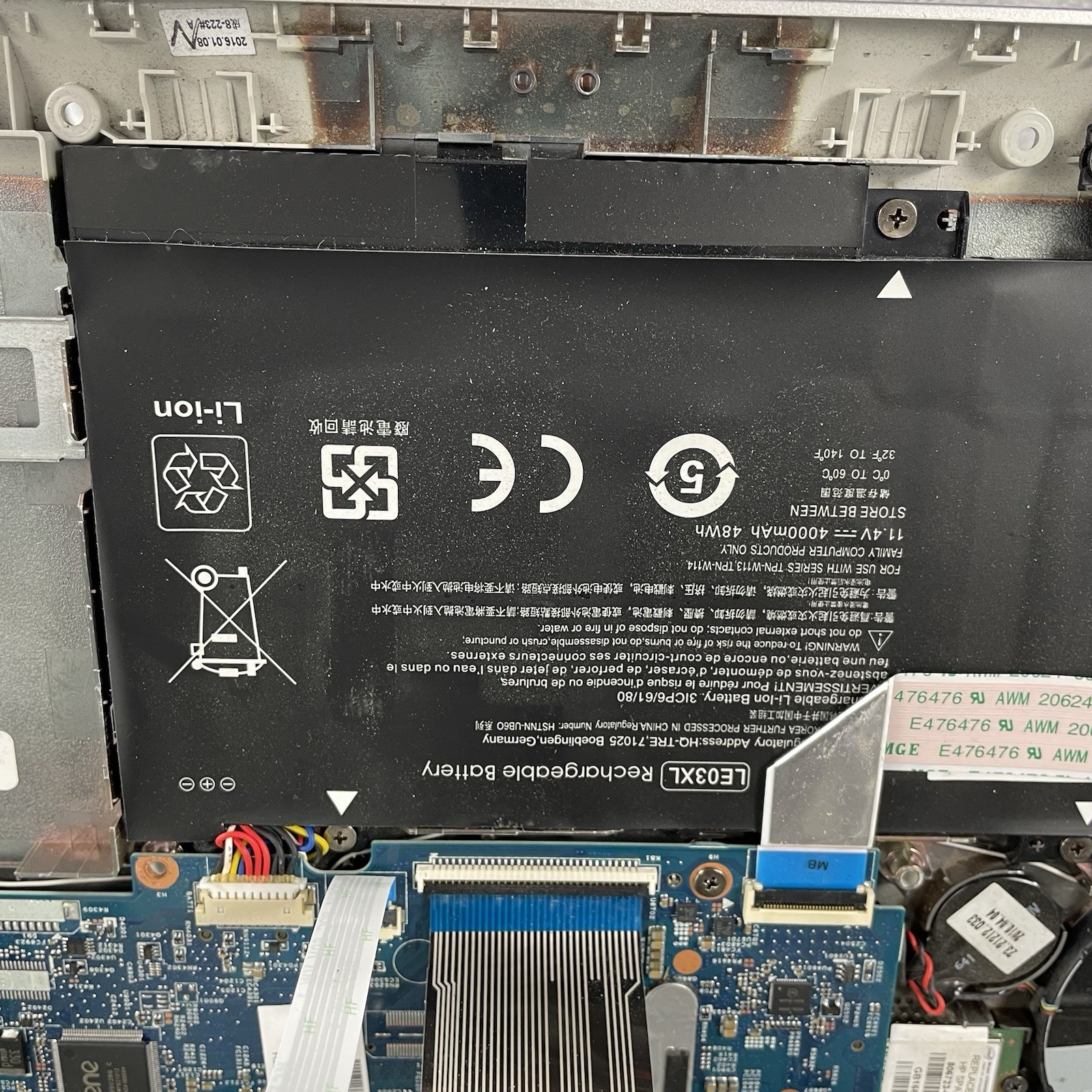 HP Pavilion 13-s128nr x360 13.3″ i5-6200U 2.30 GHz 8GB RAM No SSD No OS Bad Edge