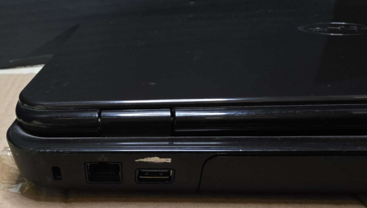 Dell Inspiron N5110 Windows 7 Ultimate Intel Core i5 6GB RAM 596GB HD Dead Batte