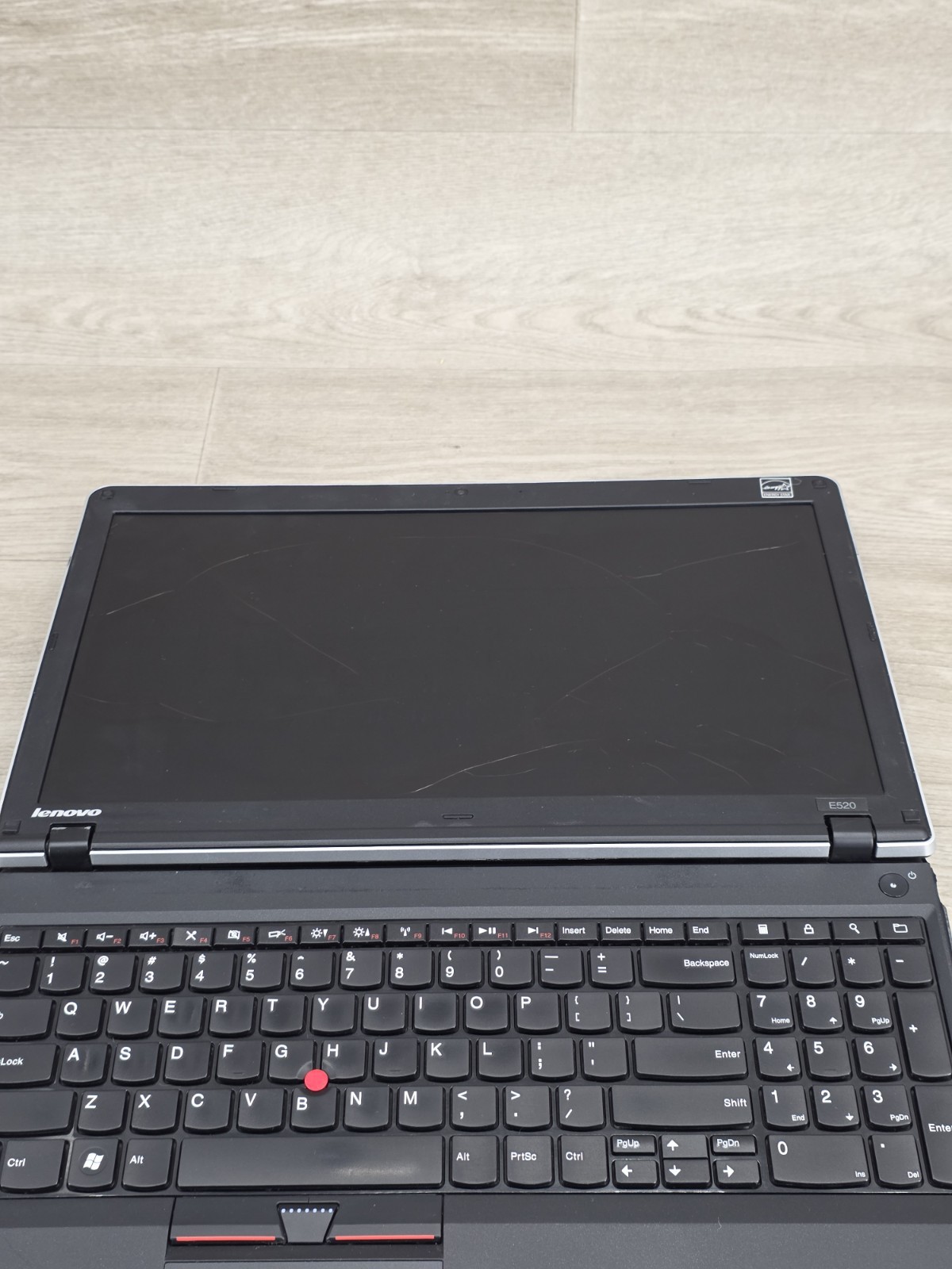 Lenovo ThinkPad Edge E520 15.6″Core i3 2.3GHz 4GB 500GB Broken Screen No Charger