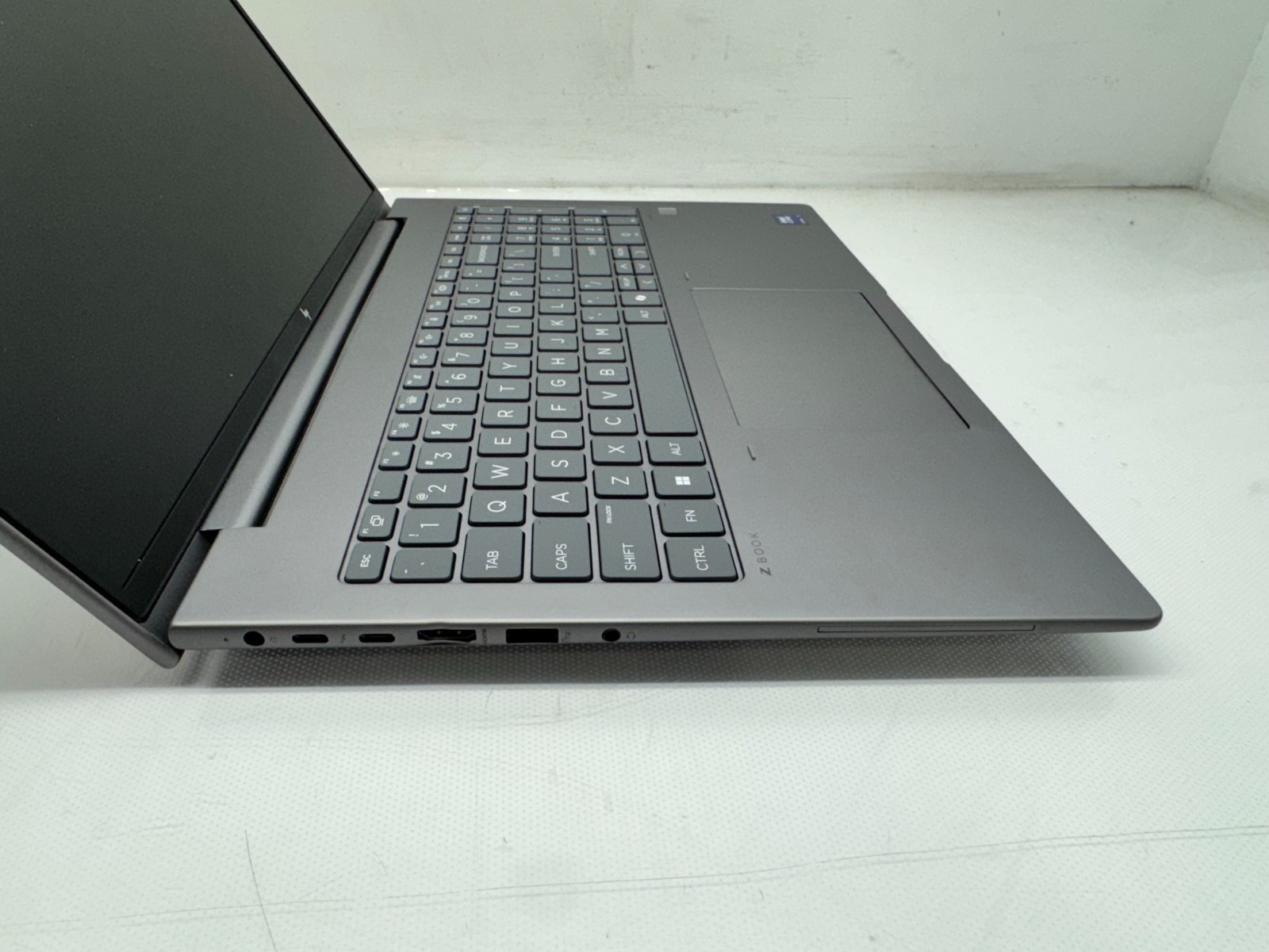 HP Zbook Power 16 G11 Ultra 7 155H@1.4GHz 16GB 256G RTX 1000 Win 11 W/AC*READ*