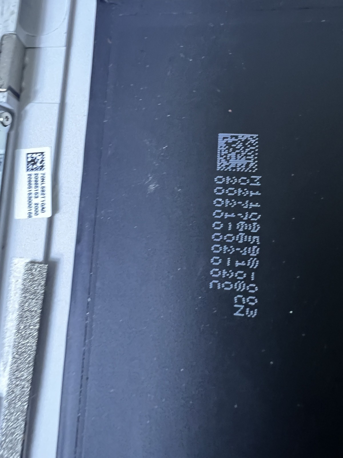 Microsoft Surface Pro 7 1866 12″ i5-1035G4 8GB 256GB No Screen For Repair *READ*