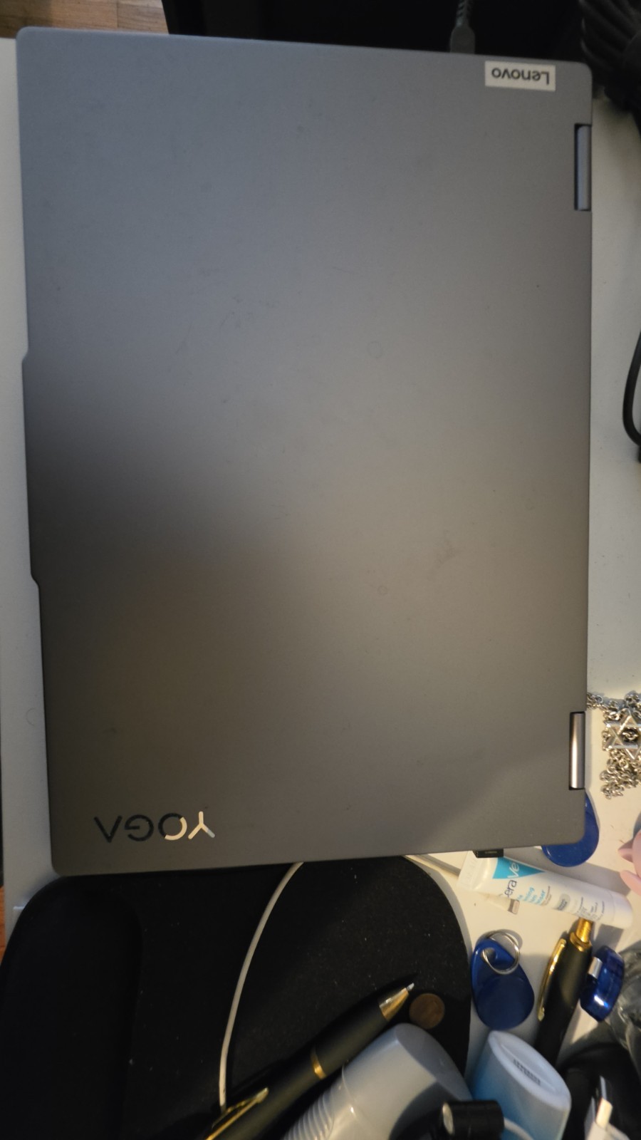 Lenovo Yoga 16in Ryzen 7 16GB RAM Radeon Graphics Win 11 Gray Backlit