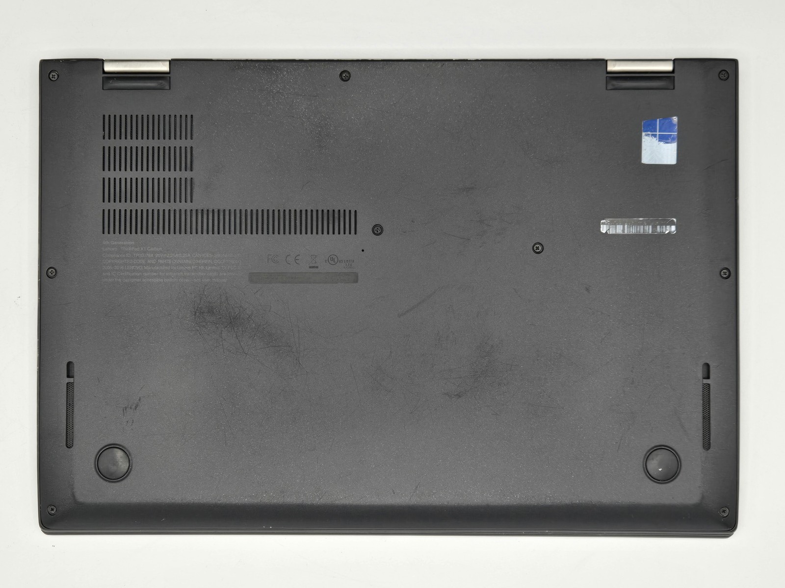 Lenovo ThinkPad X1 Carbon (Gen 4) 14″ FHD I7-6600U 256GB SSD 16GB W10P Webcam