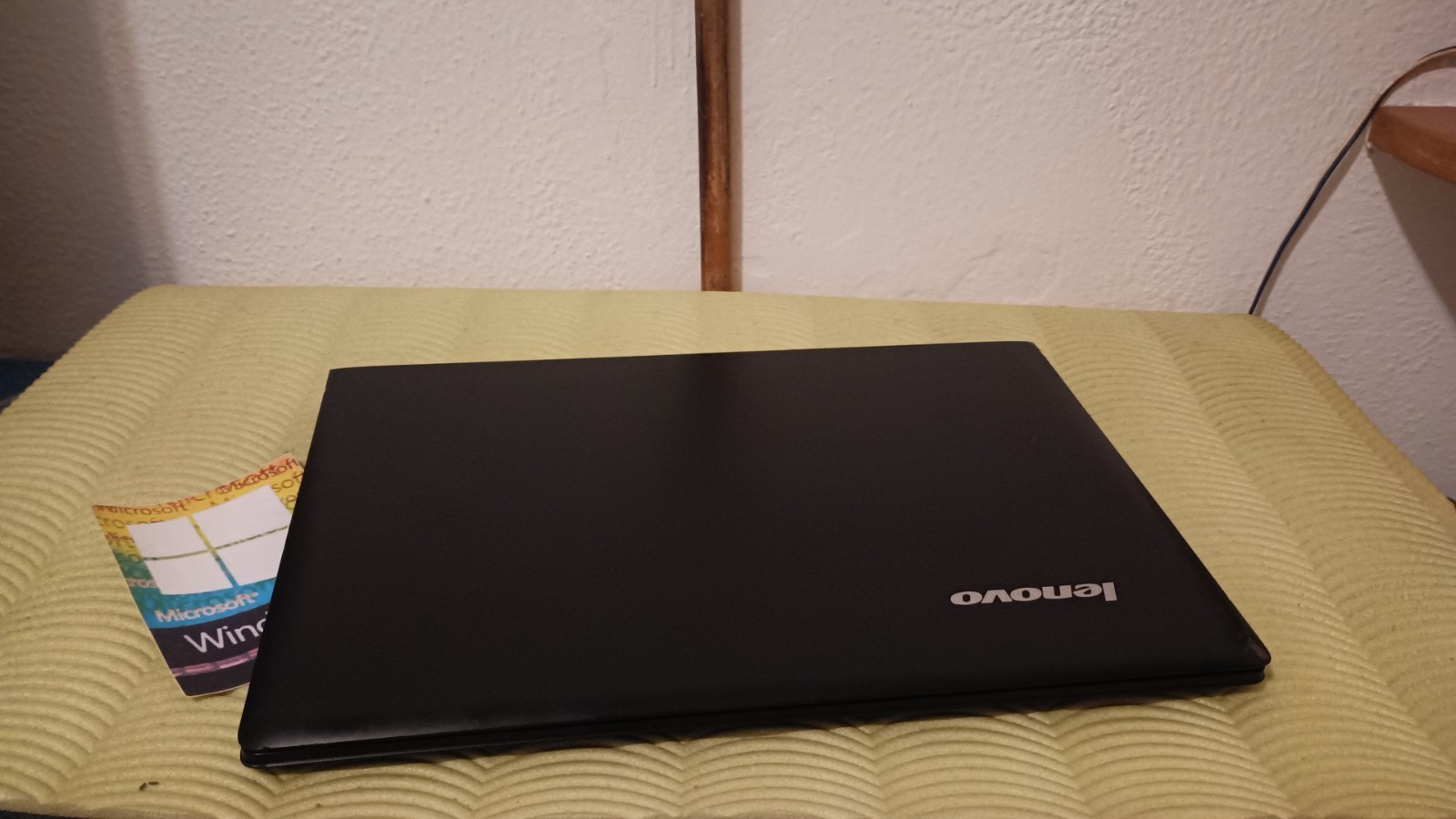 Lenovo Z50-75 15.6″ AMD A8-7100 4C+4G 8gb 128gb AMD t5 m230 2gb