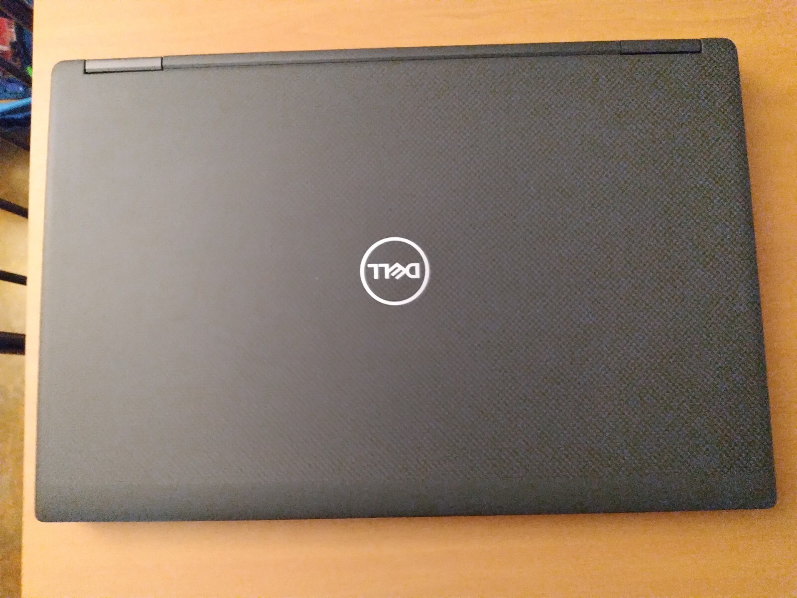 Dell Precision 7740 17.3 inch (512GB, Intel Core i7 9th Gen., 2.60GHz, 16GB)…
