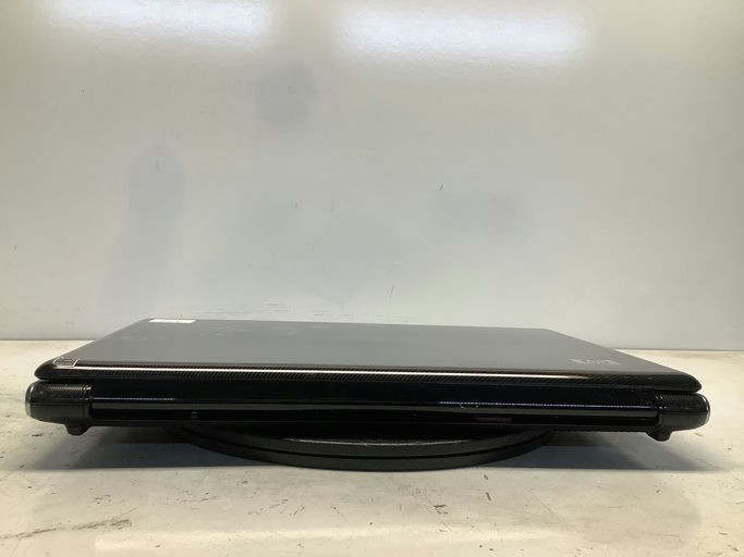 HP Pavilion DV7-3067CL AMD Turion II Ultra Dual-Core M600 2400MHz 2 GB NO HDD