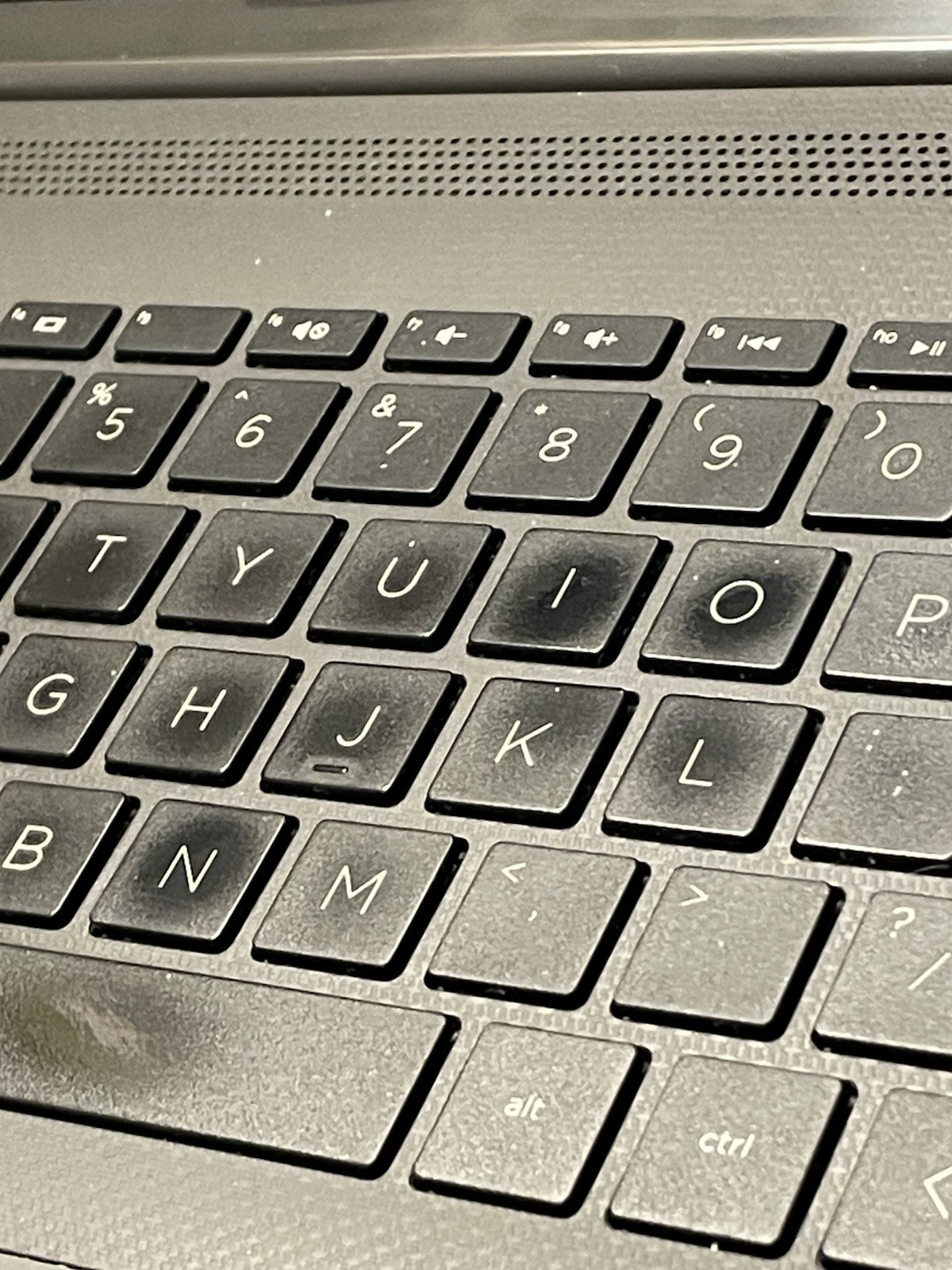 HP 250 G7 Laptop 15.6″ i5-1035G1 Windows 11 Version 24H2 for X64. Please Read