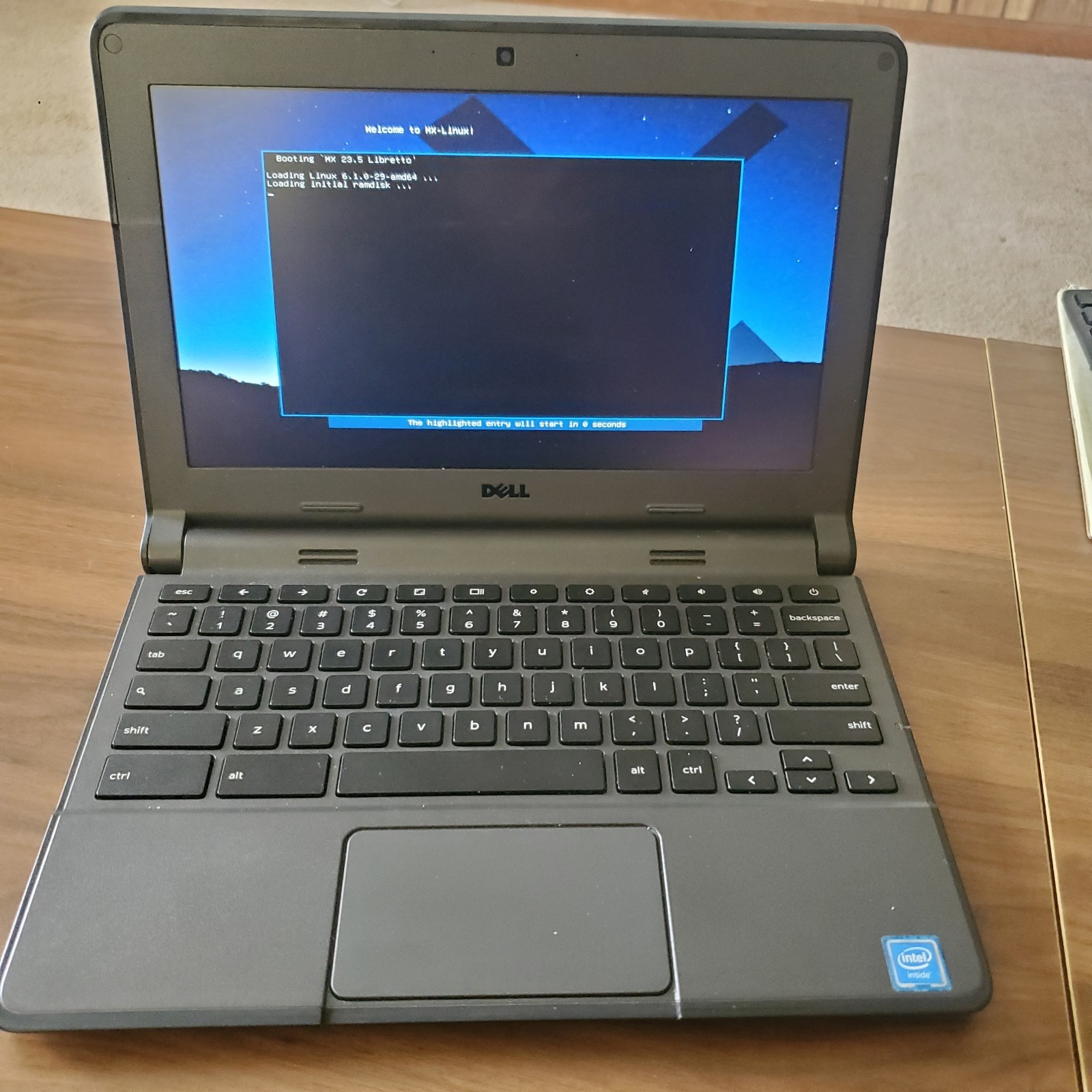 Dell Chromebook 11 With MX Linux Installed