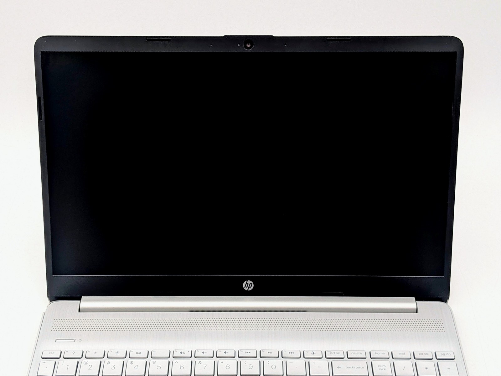 HP Laptop – 15-ef0023dx 15″ HD Touch RYZEN 5 3500U Radeon Vega 8 Webcam *READ*