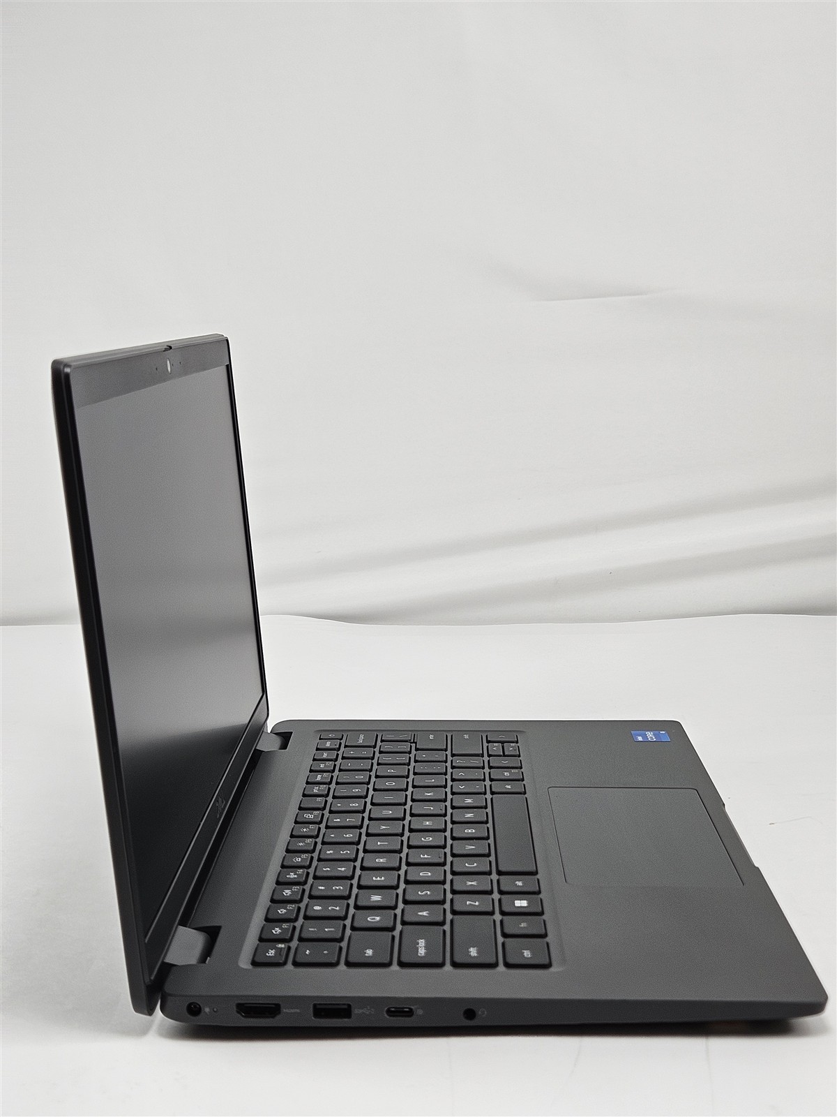 Dell Latitude 3440 P169G i5-1335U 16GB 256GB SSD 14″ Intel UHD Graphics