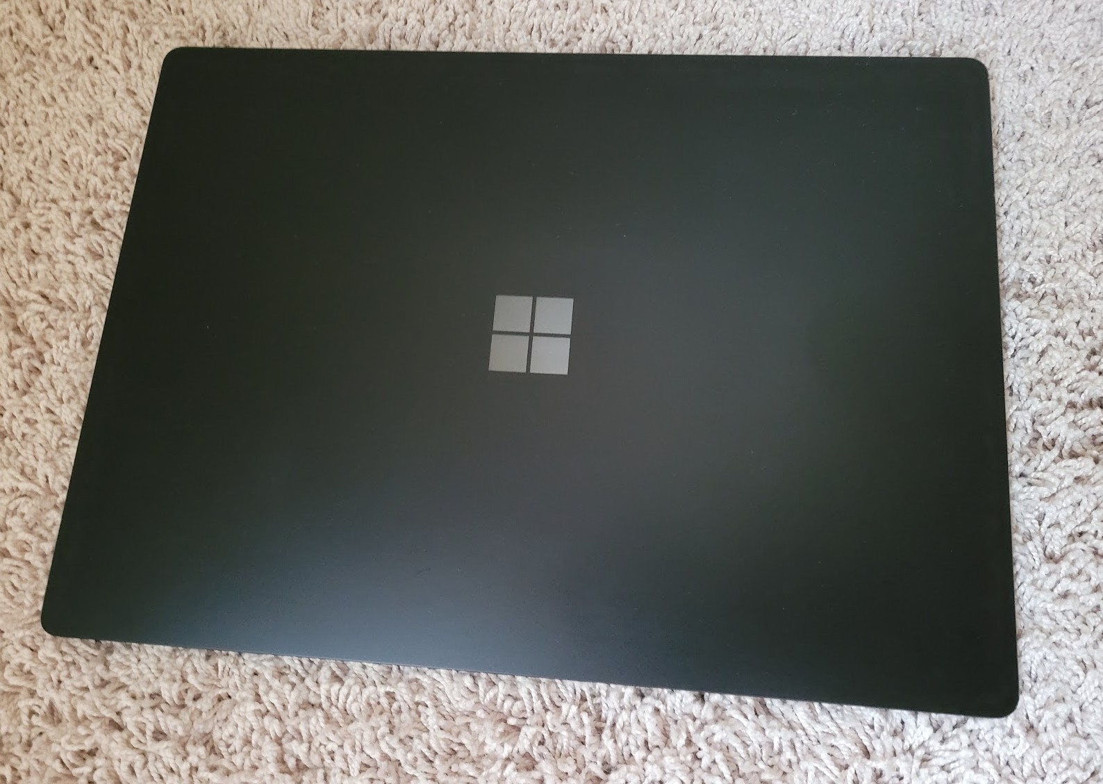 Microsoft Surface Laptop 4 15″ Ryzen 7 16GB RAM 512GB SSD Win11 Pro