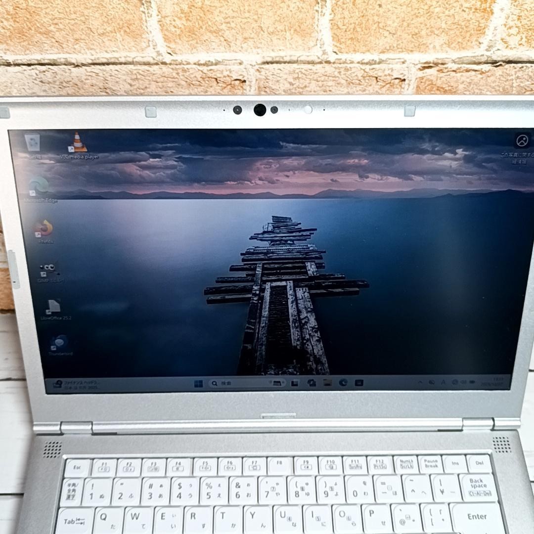 Panasonic Let’s e CF-LV9 Laptop 16GB Used Japan Genuine