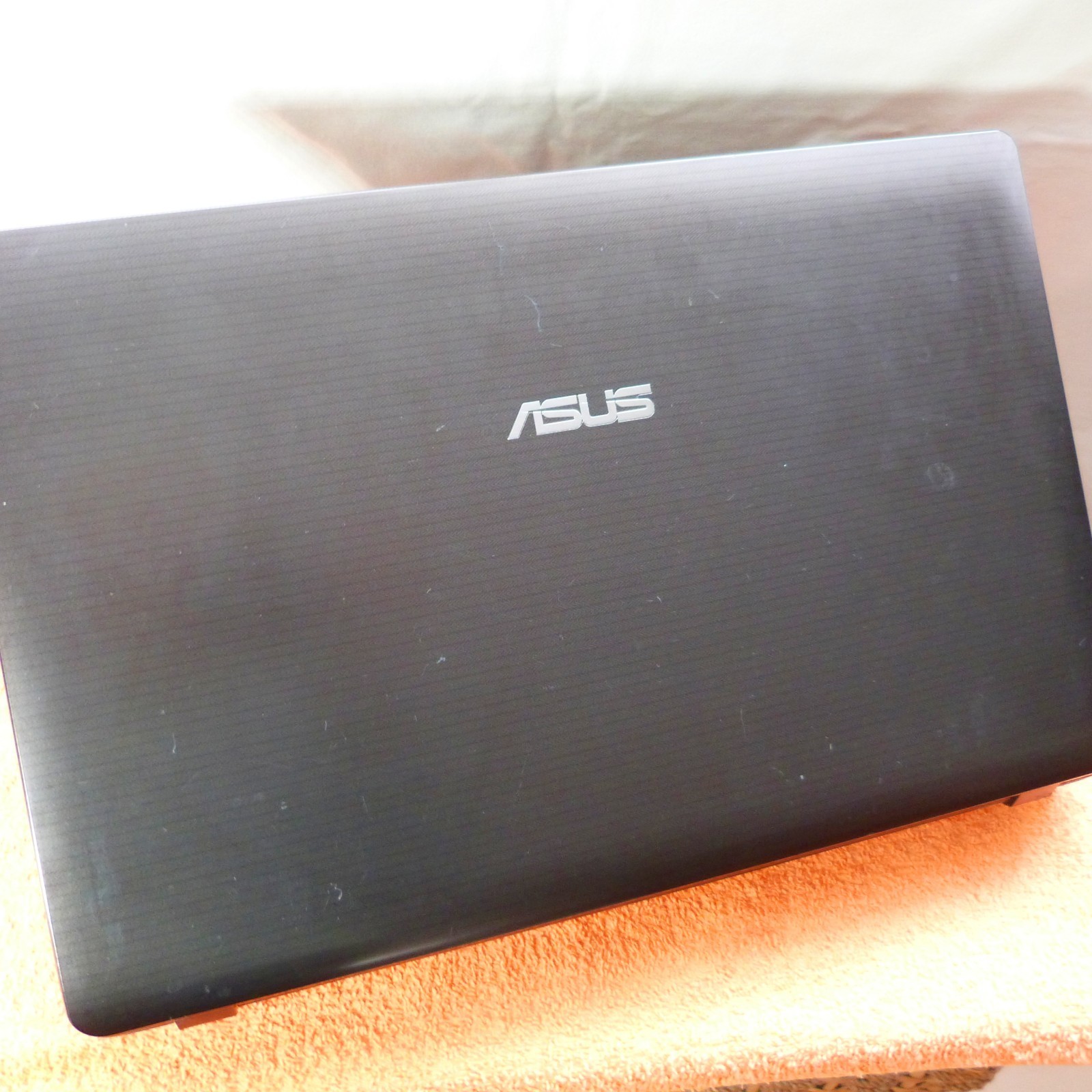 Asus K93 18 inch cinema MONSTER FULLHD l 1TB HDD SSD Windows 11 l 16GB RAM…