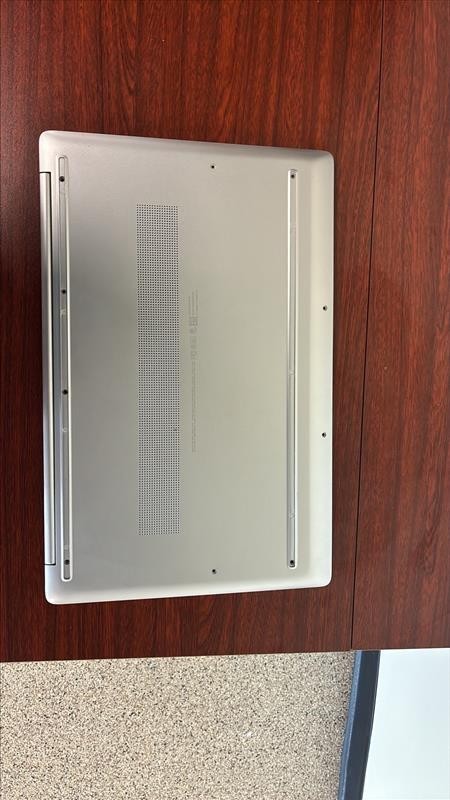 HP 17-cn0023dx 17.3″ (256GB SSD, Intel Core I5 11th Gen., 2.4GHz, 8GB) Laptop –