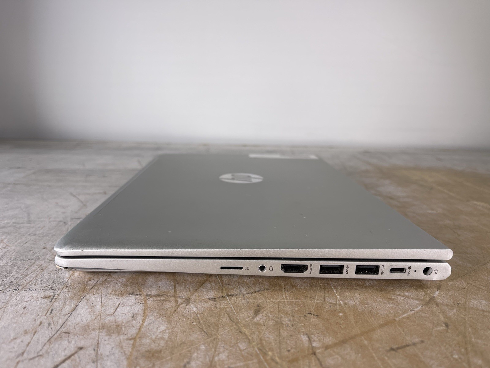 HP PROBOOK 440 G8 i5-1135G7 @ 2.40GHz, 4GB RAM, NO HDD/OS