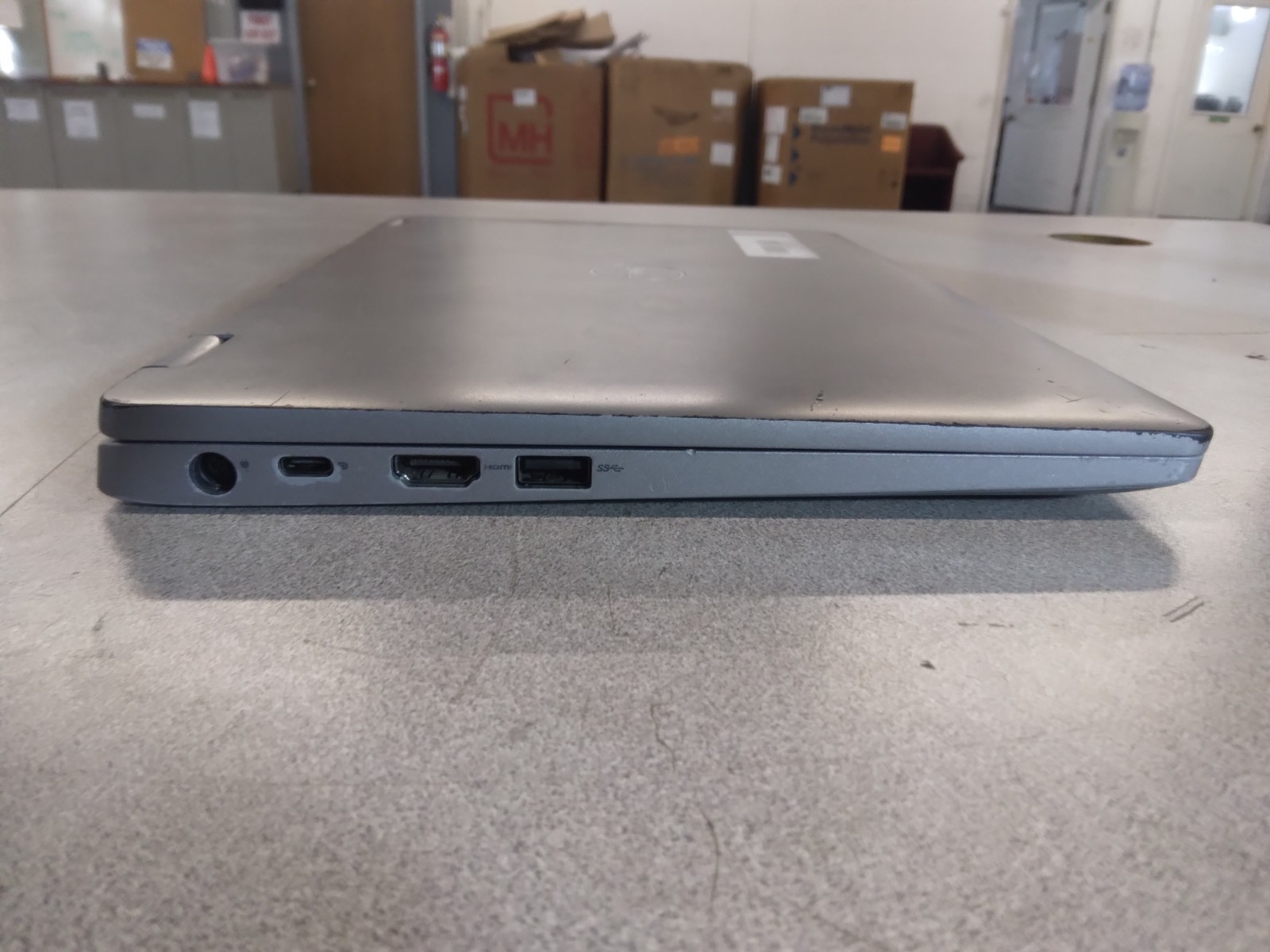 Dell*Latitude*5310*2-in-1*Intel*i7-10610U*256GB*NVMe*8GB*DDR4*UHD*Graphics*No*OS