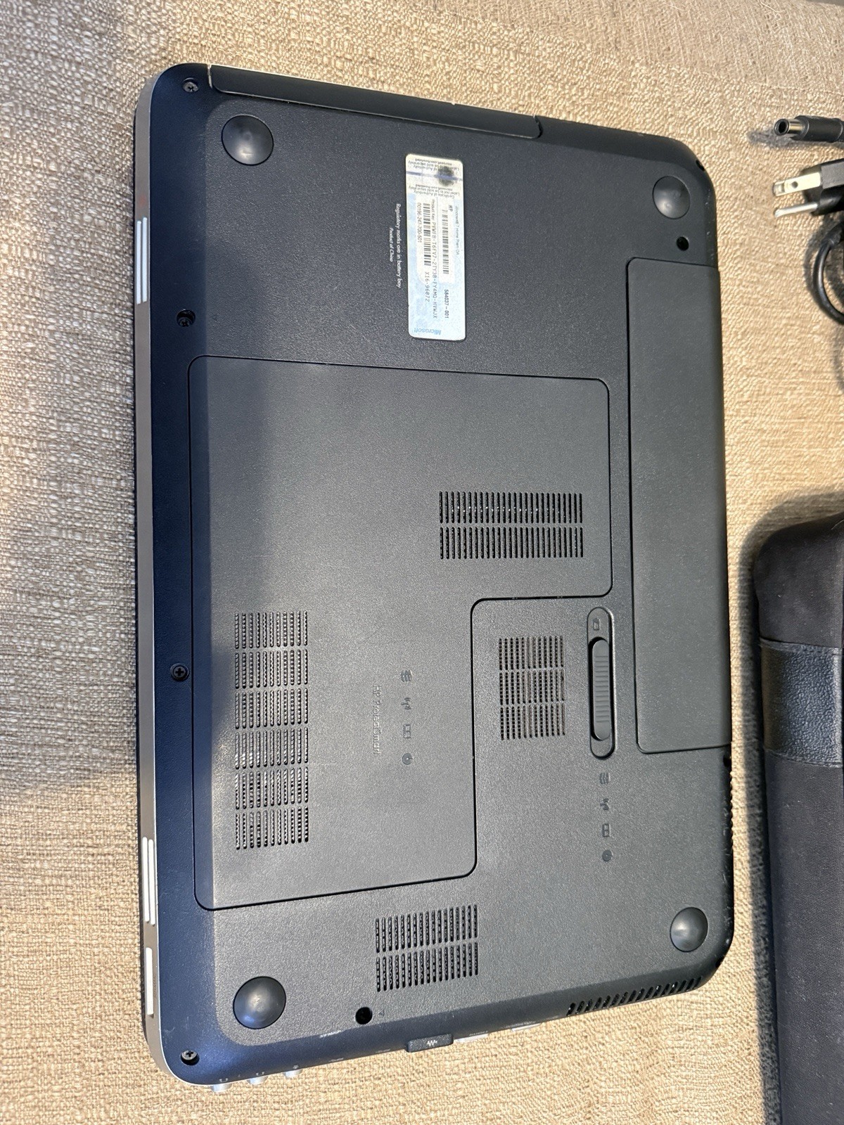 HP Pavilion DV6-6C35DX AMD A8-3520 1.6GHz, 6GB Ram, 600GB HDD, Windows 10