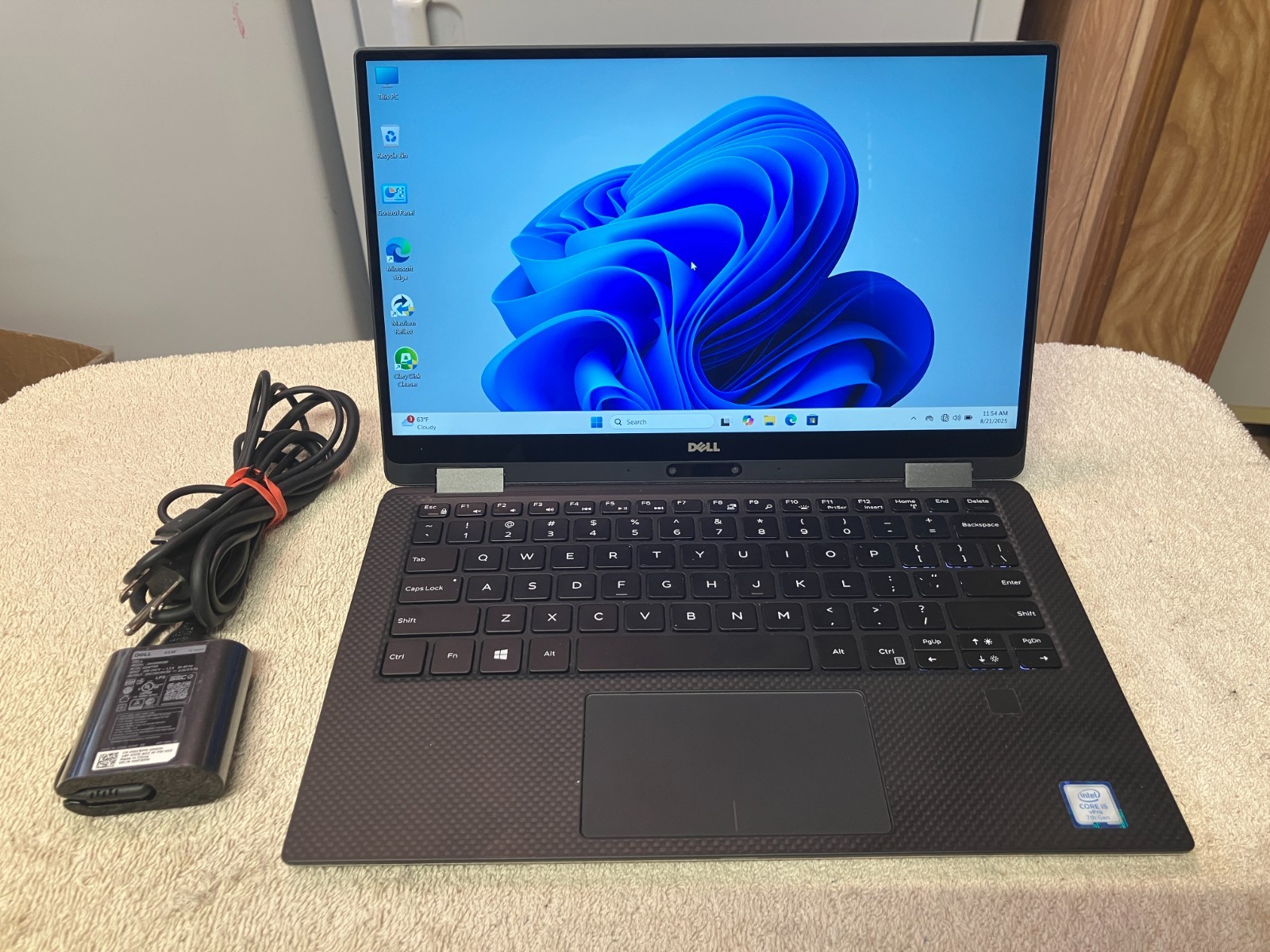 Dell XPS 13 9365 2 in 1 Touch i5-7Y57, 8 GB-256 GB NVMe Windows 11 Pro # 384N5Q2