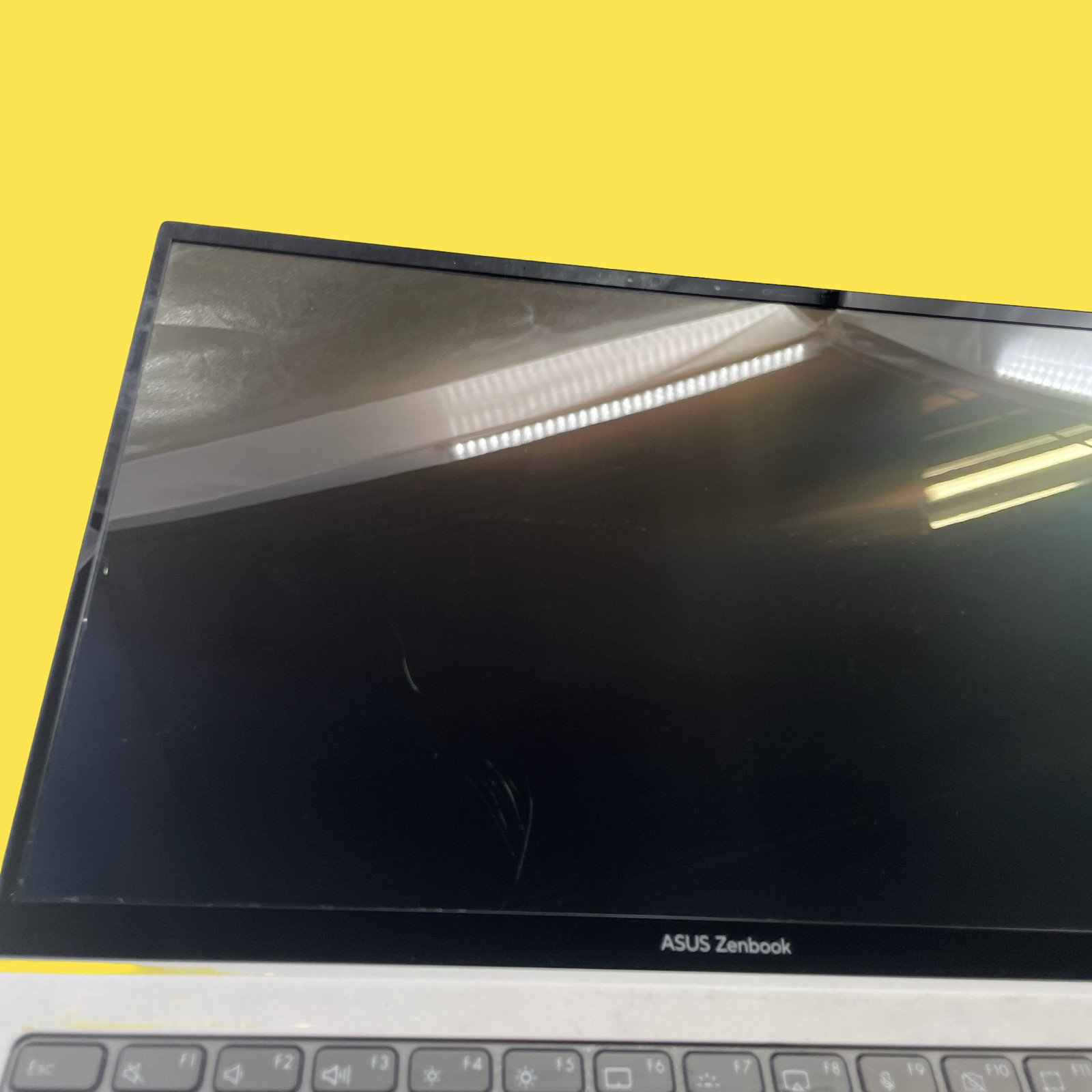 AS/IS ASUS ZenBook S13 UX5304M 13.3″ Intel Core Ultra 7 155U 1.7GHz #FP4311 (AR)
