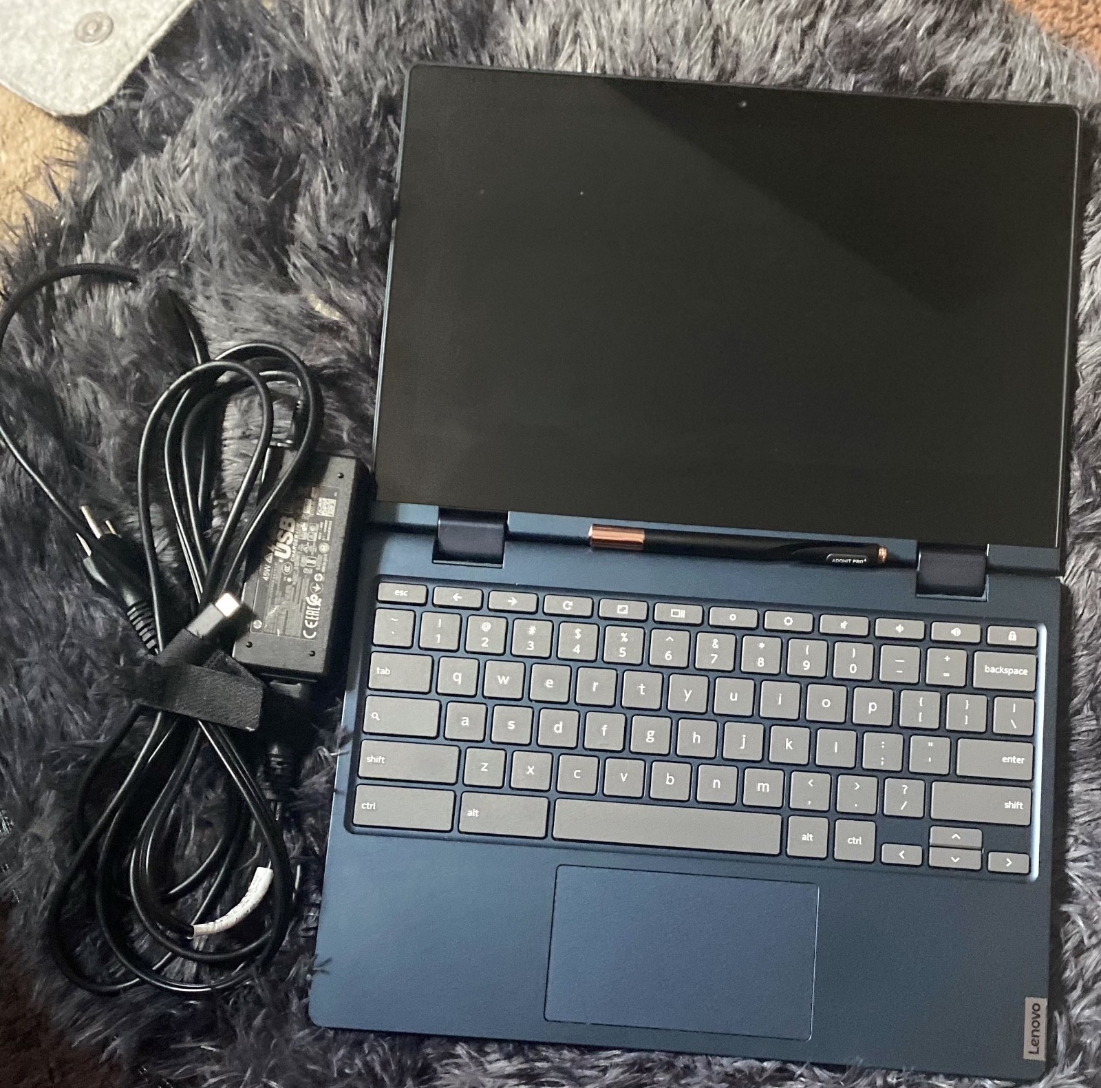 Lenovo IdeaPad Flex 5 Chromebook (Touchscreen, 2-in-1) w/ Charger & Stylus Pen