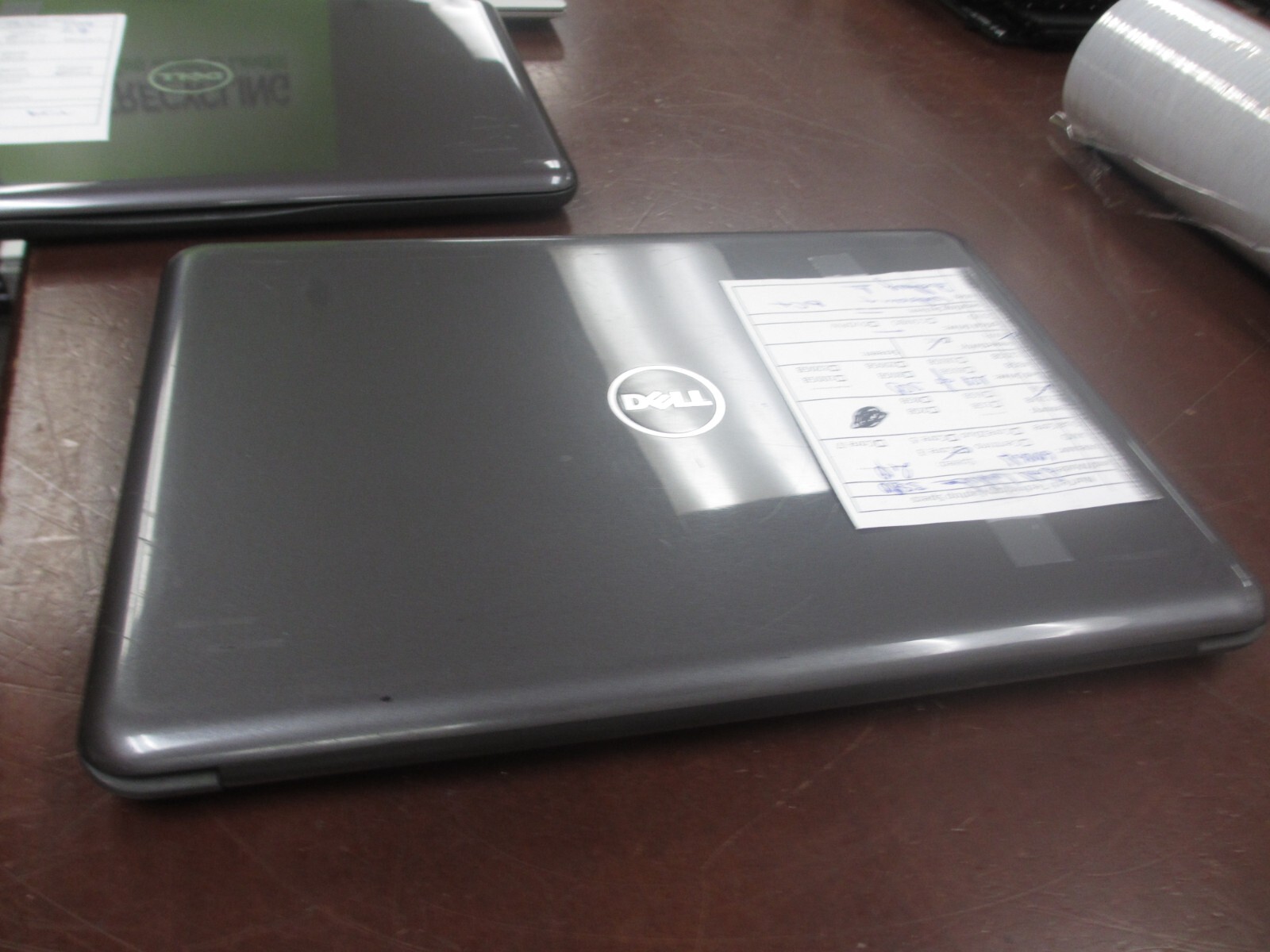 Dell Latitude 3380 2.00GHZ i3-6006U 128GB SSD 4GB Laptop w/ AC , OS [BatteryLow]